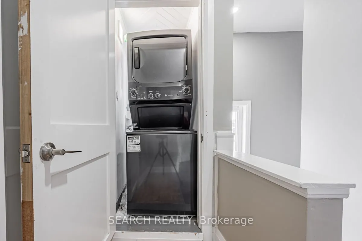 201 Ritson Road S