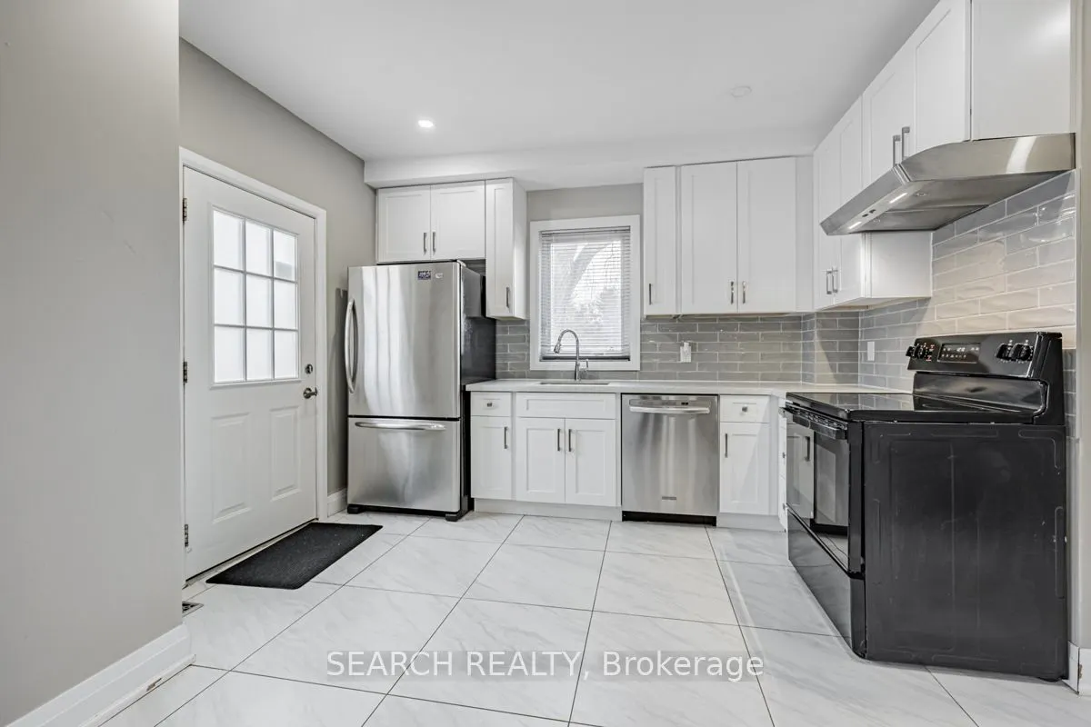 201 Ritson Road S