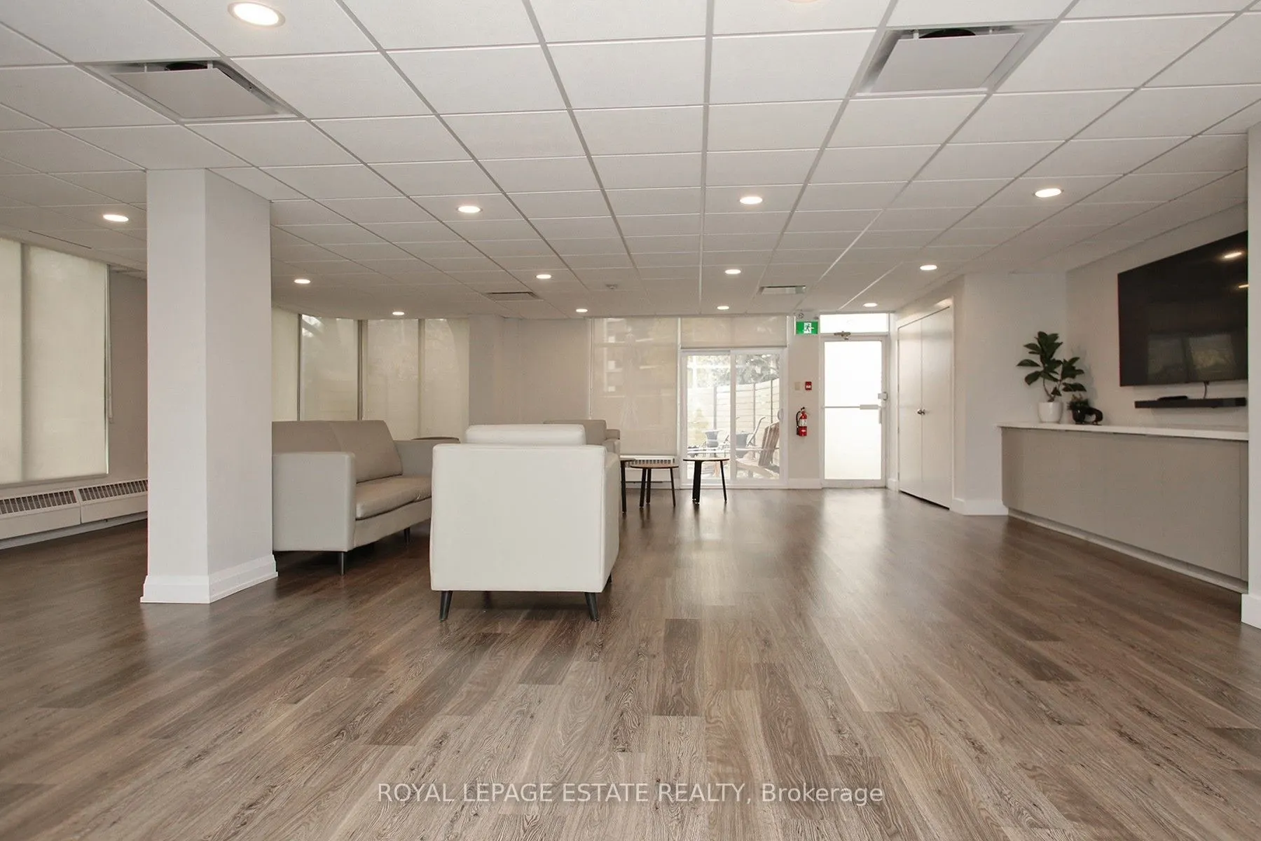 4 Park Vista #1006