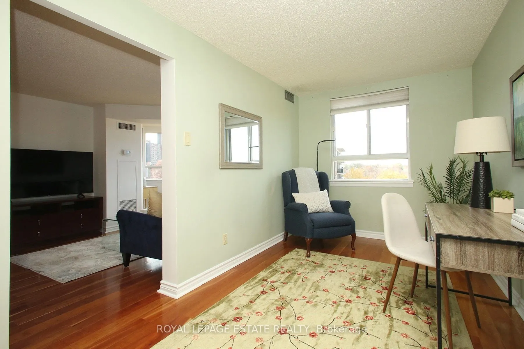 4 Park Vista #1006