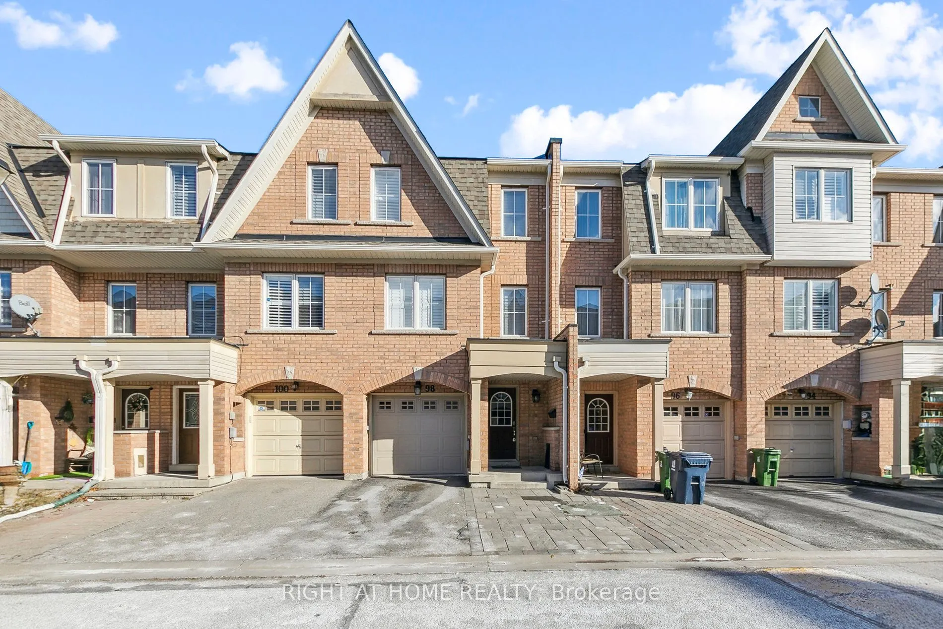 98 Jenkinson Way, #70