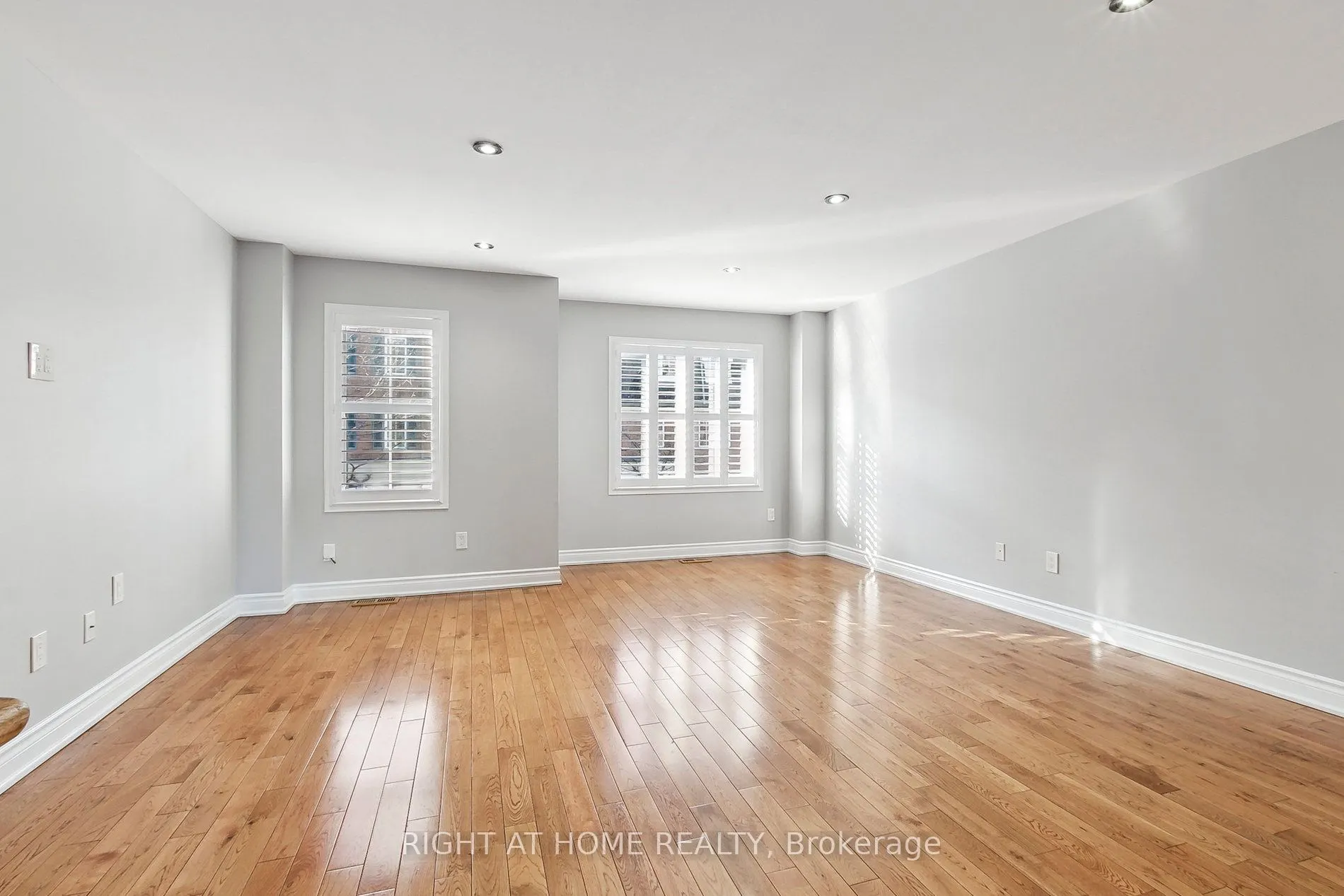 98 Jenkinson Way, #70