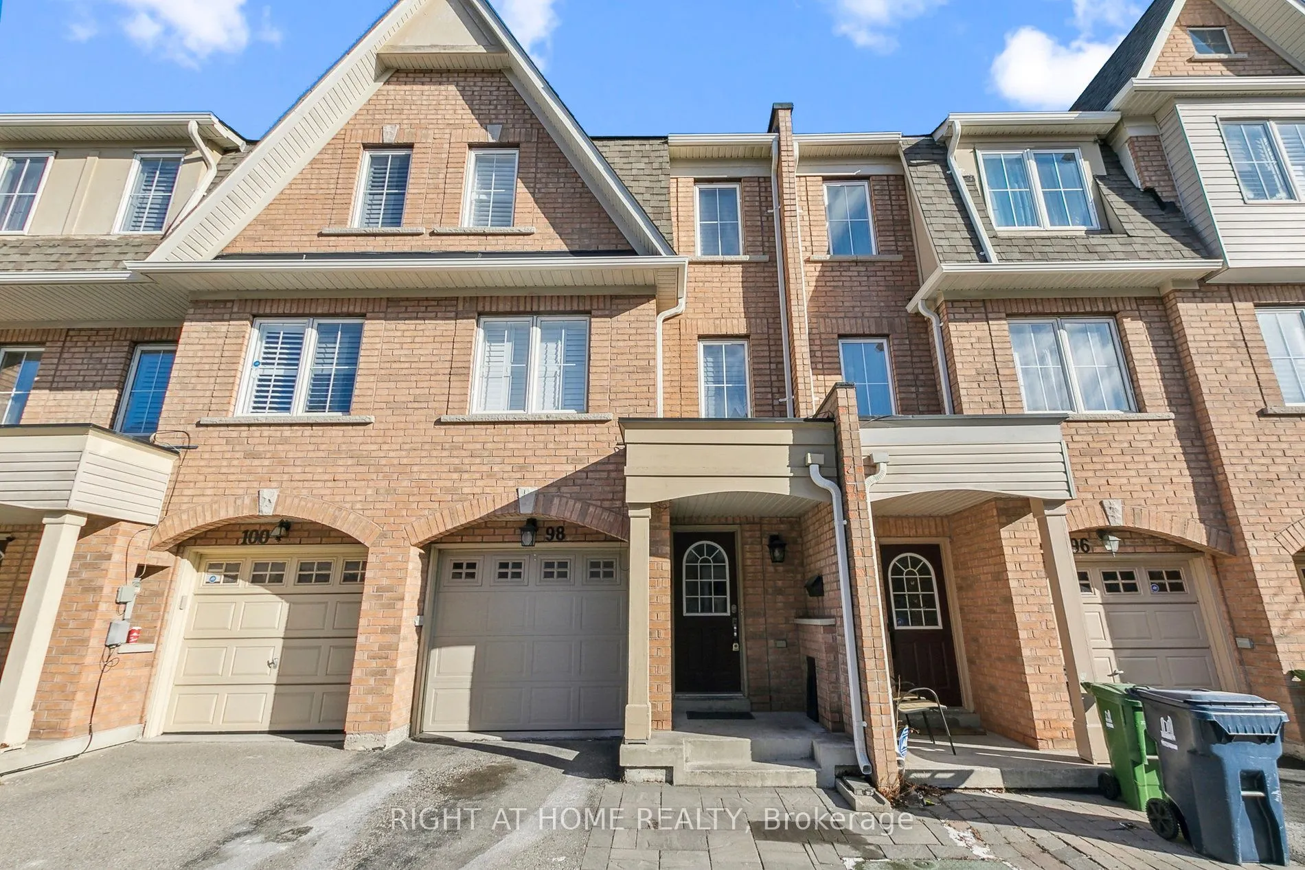 98 Jenkinson Way, #70