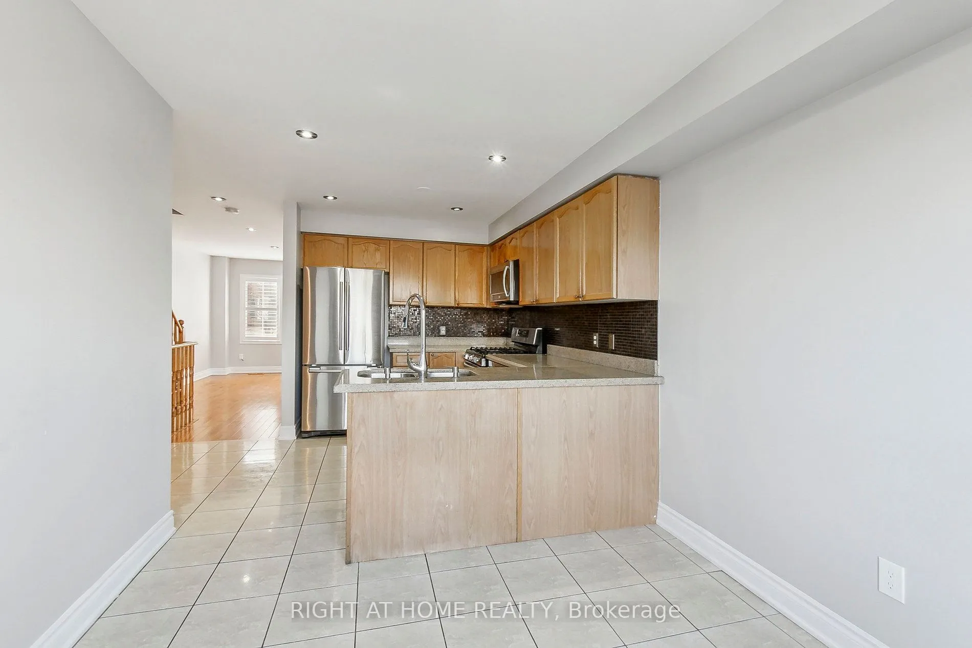 98 Jenkinson Way, #70