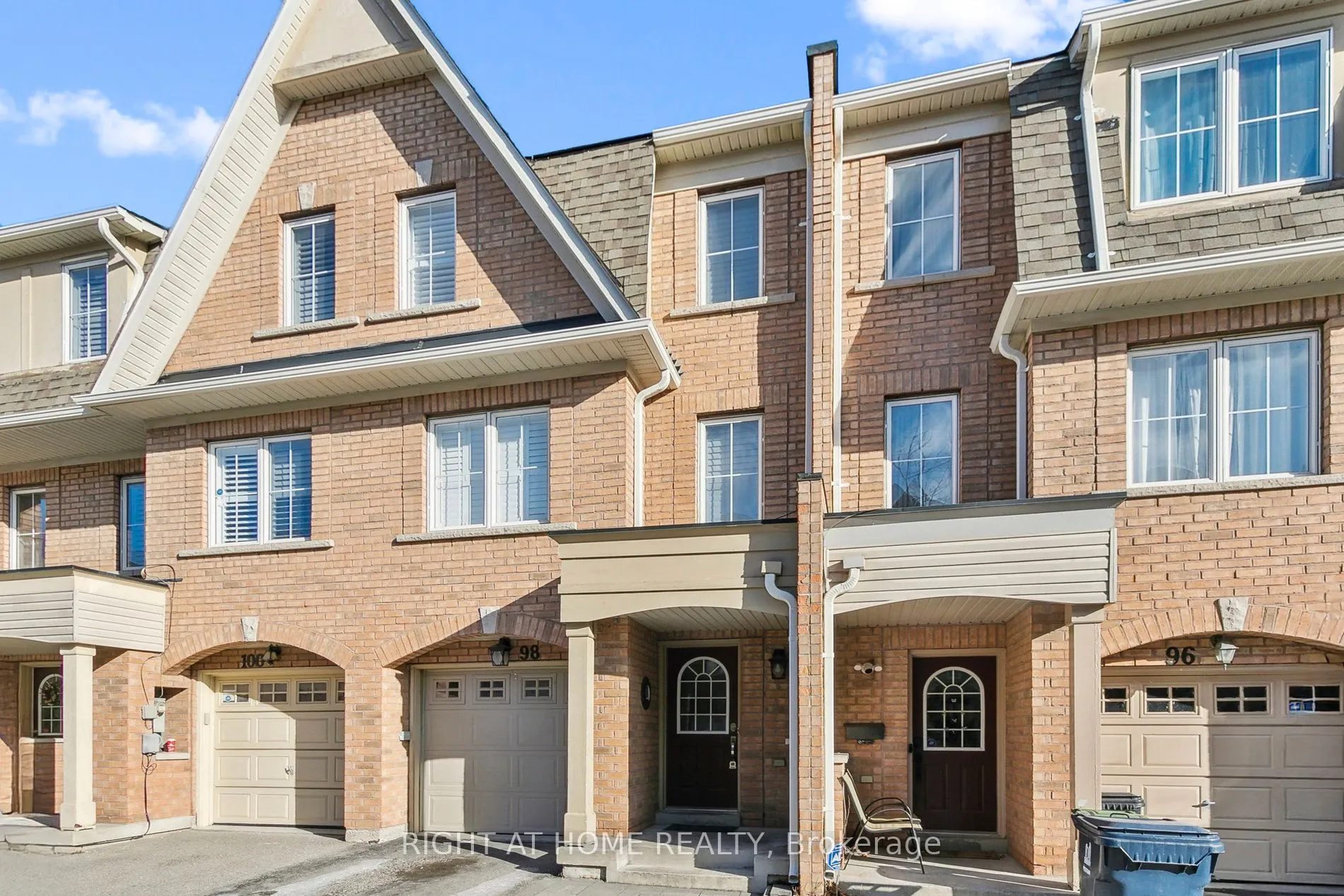 98 Jenkinson Way, #70