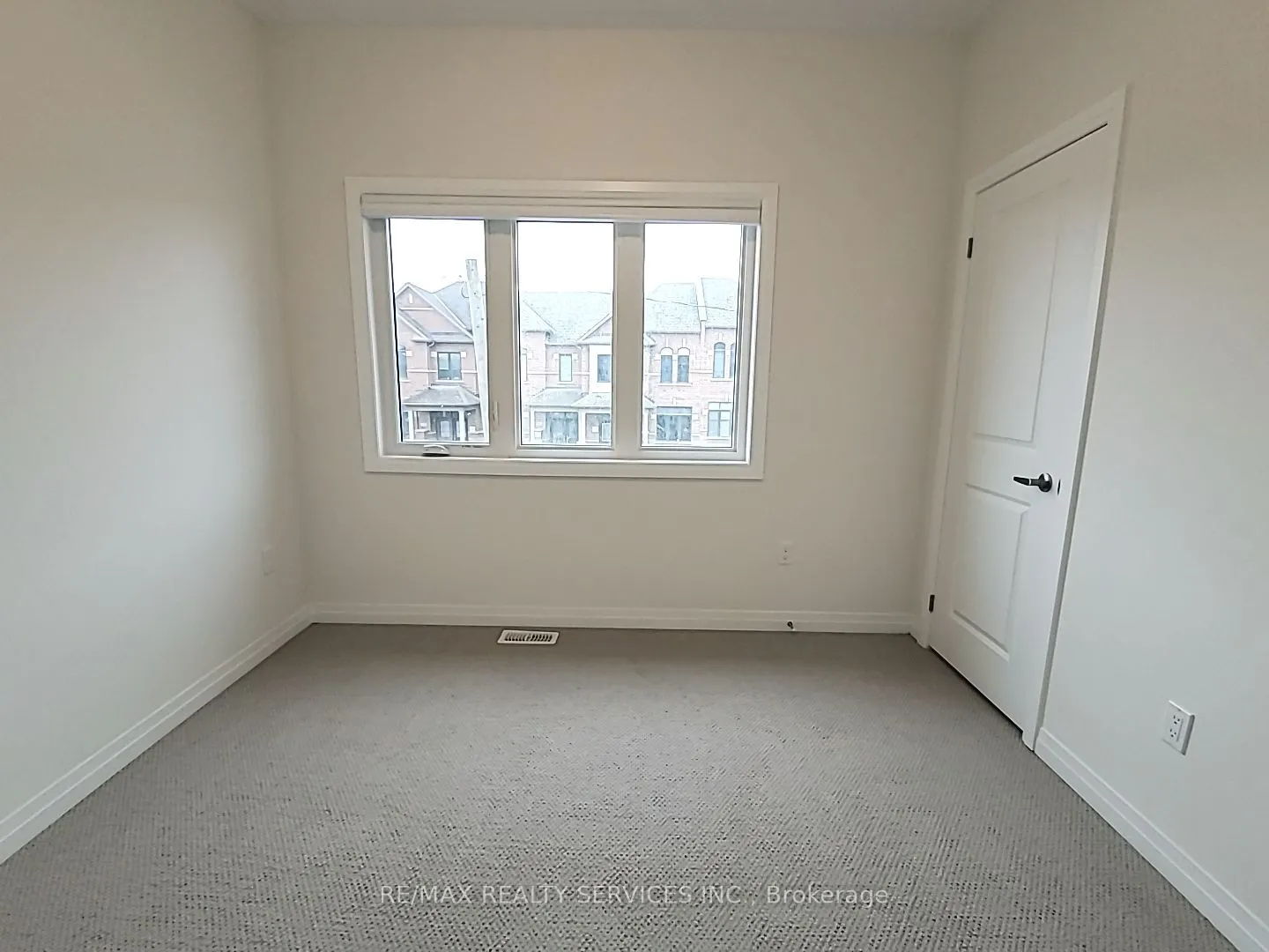 225 Coronation Road