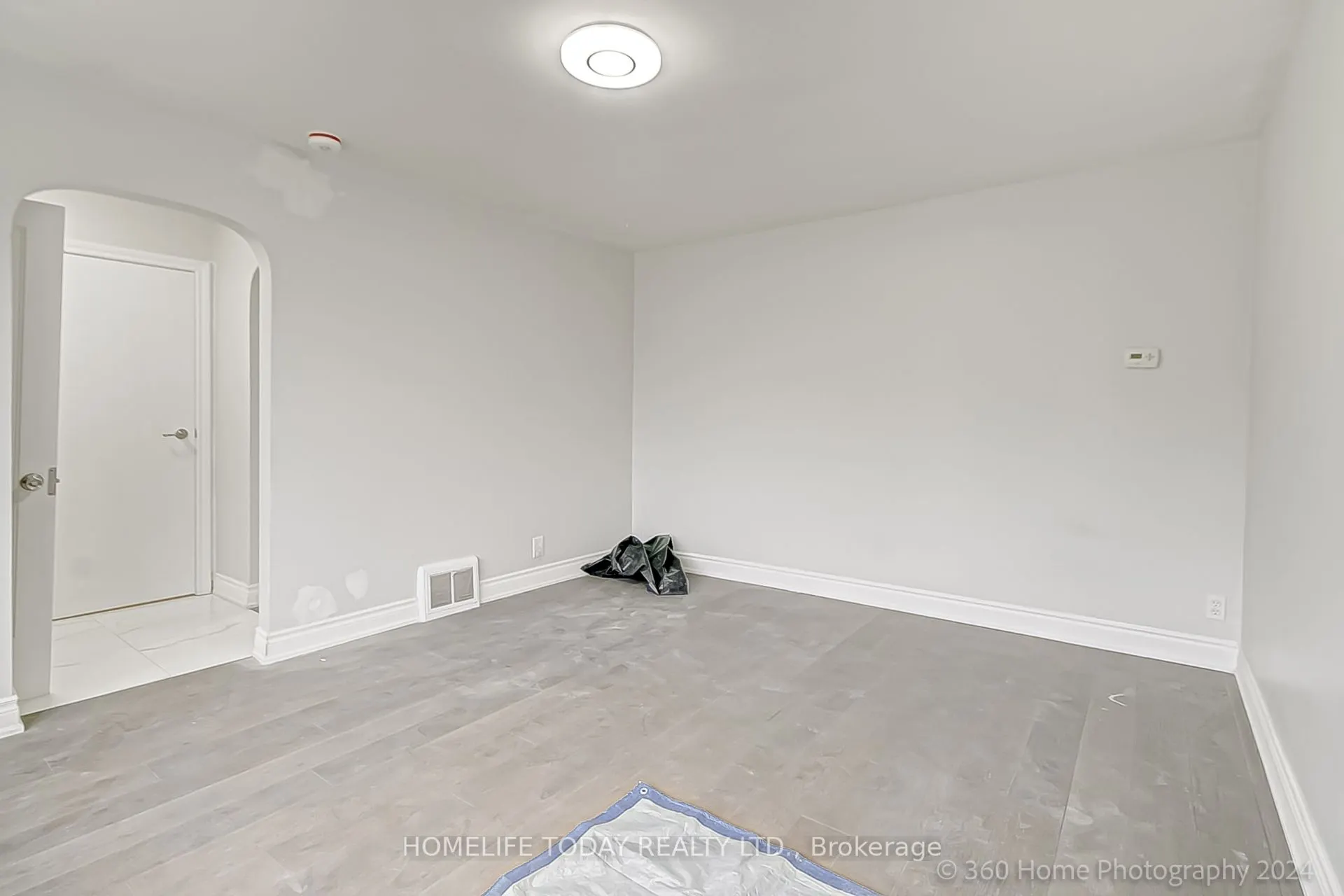96 Oakes Avenue