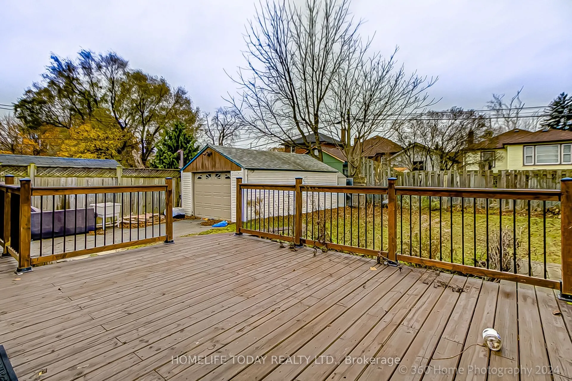 96 Oakes Avenue