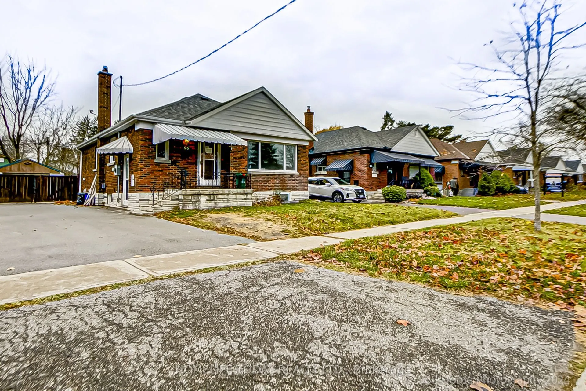 96 Oakes Avenue