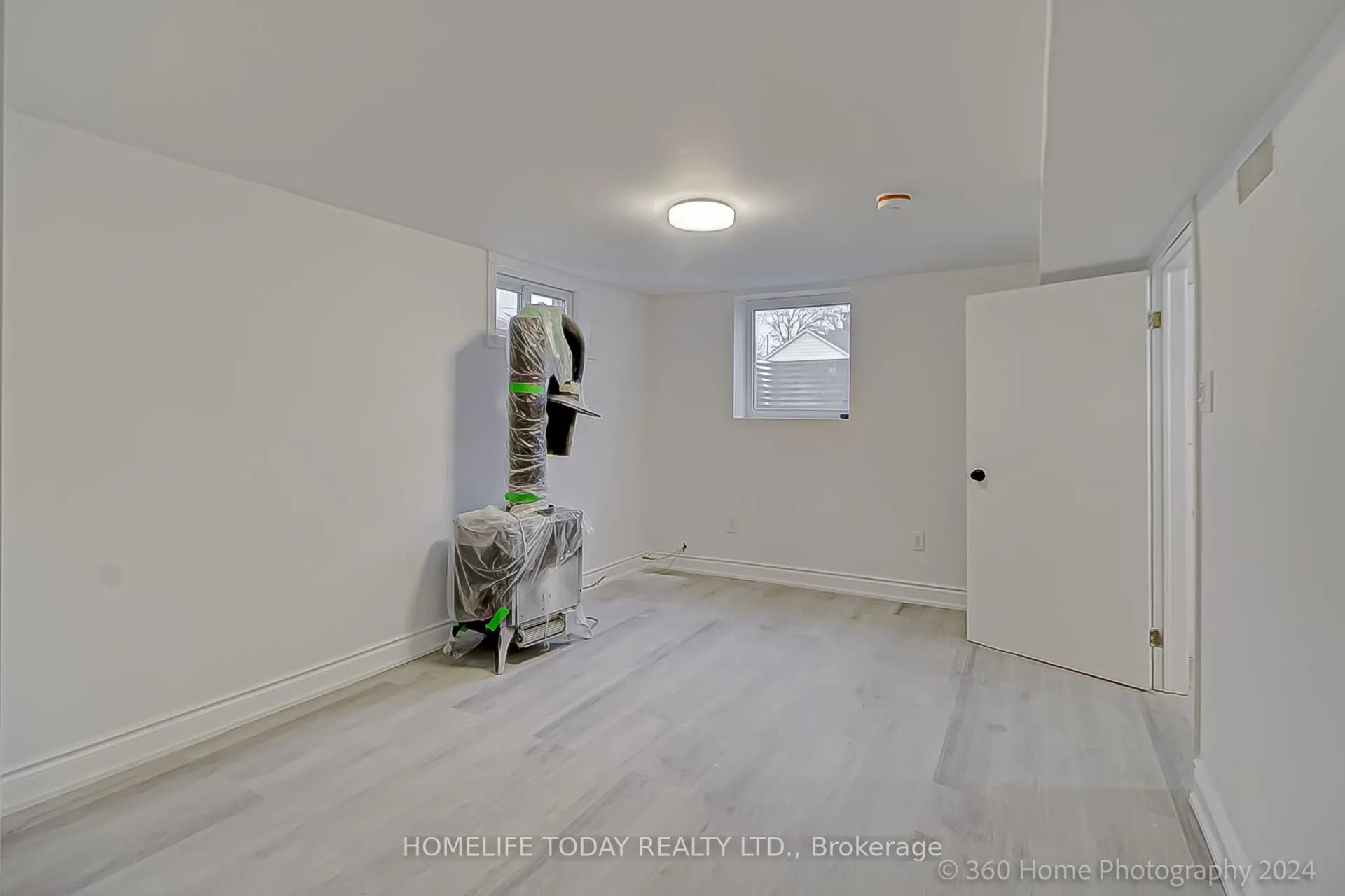 96 Oakes Avenue
