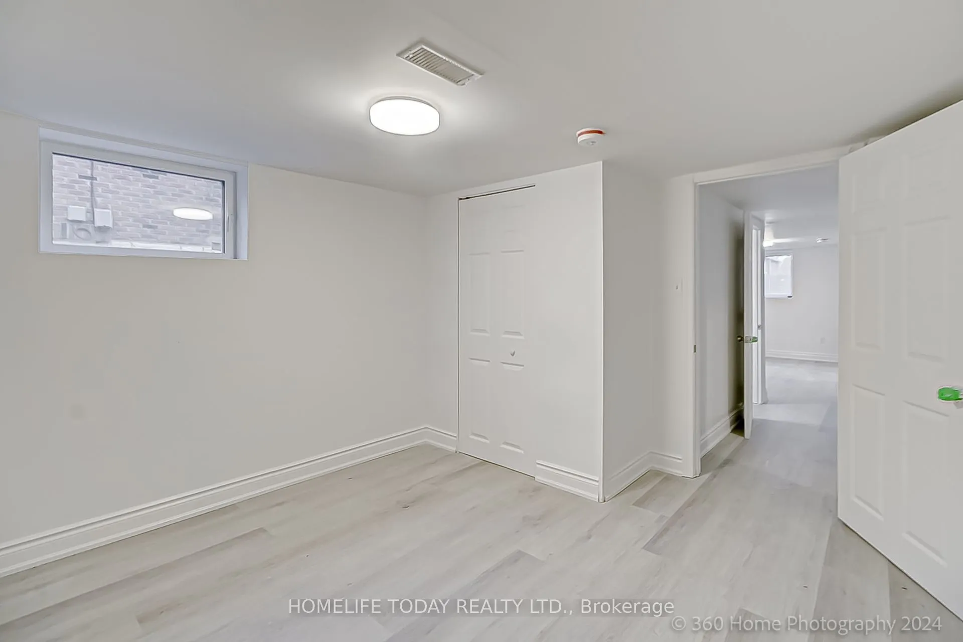 96 Oakes Avenue