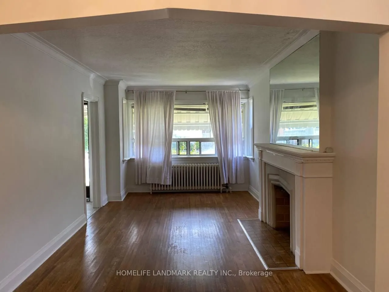 11 Hutton Avenue