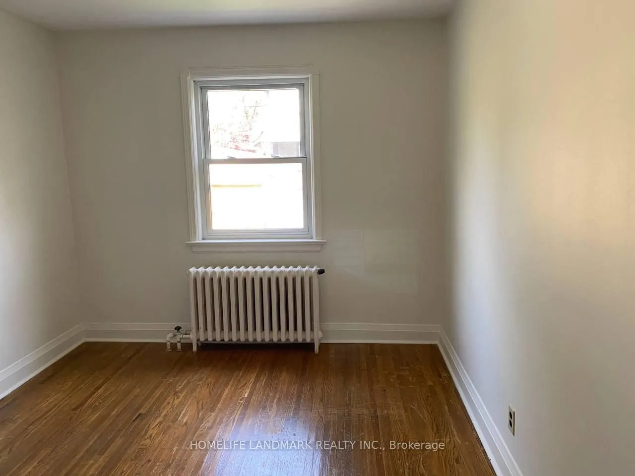 11 Hutton Avenue