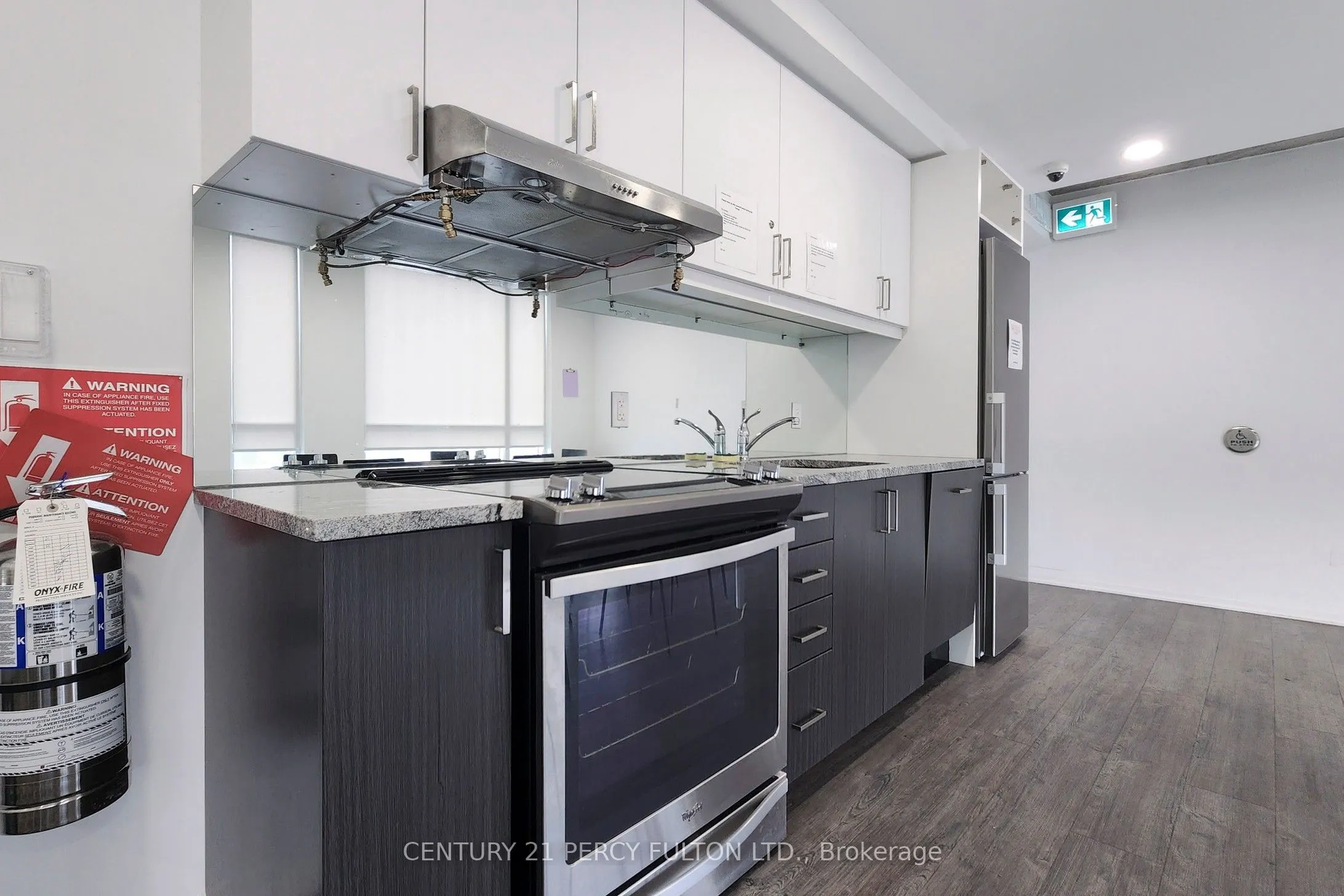 1900 Simcoe Street N, #633