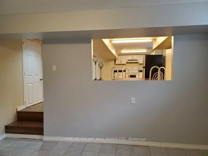 9 Minnacote Avenue, #Bsmnt