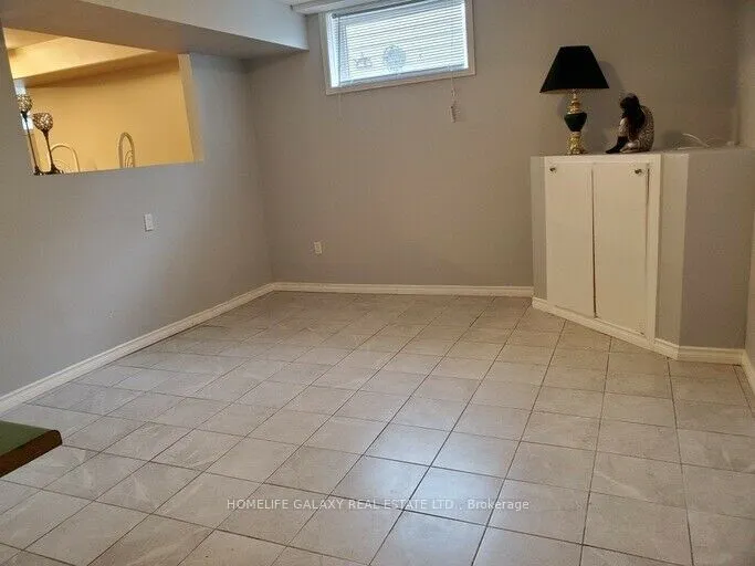 9 Minnacote Avenue, #Bsmnt