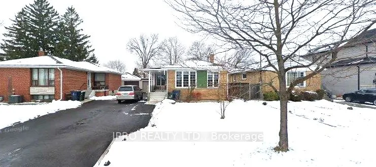 32 Wexford Boulevard