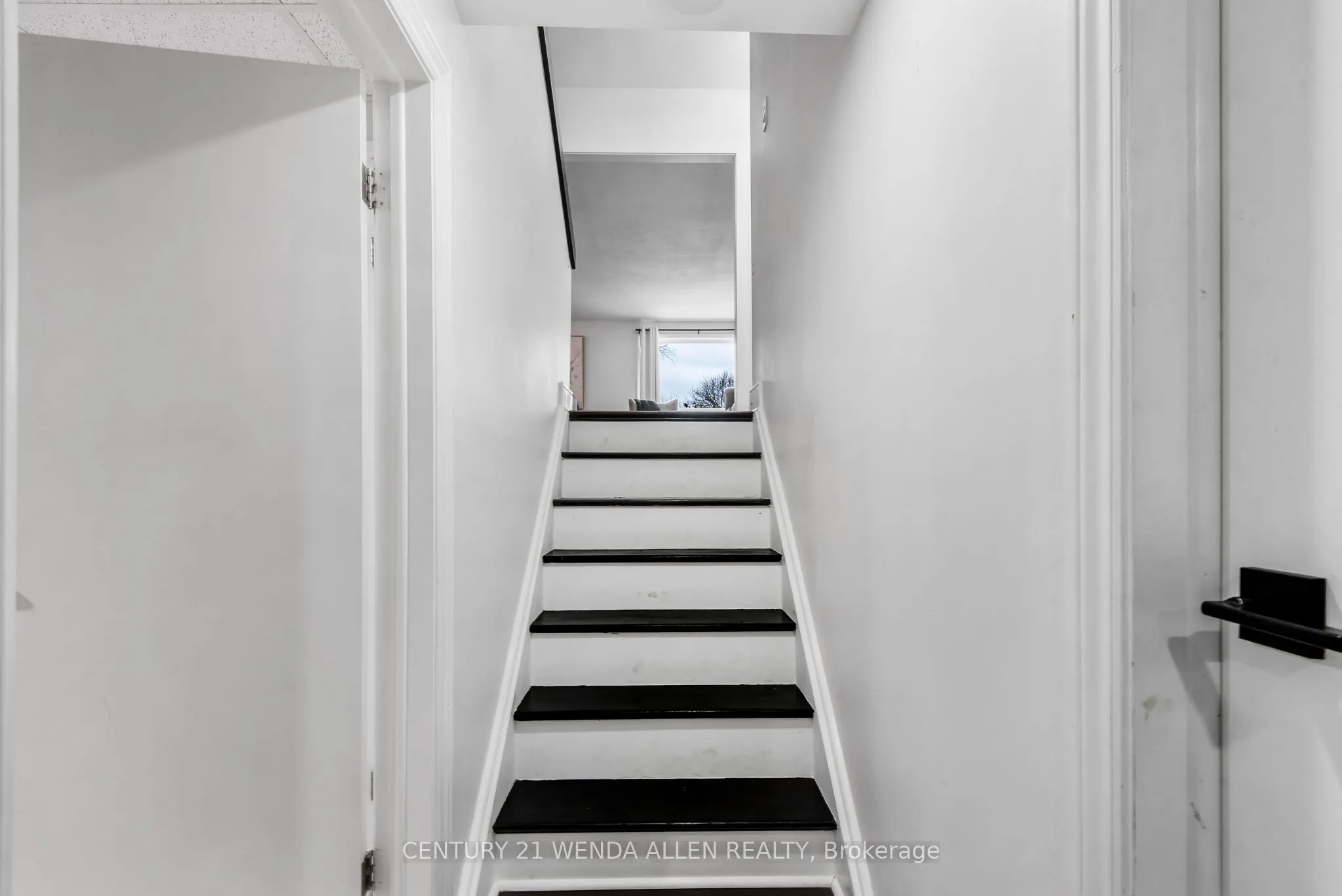 1350 Tatra Drive