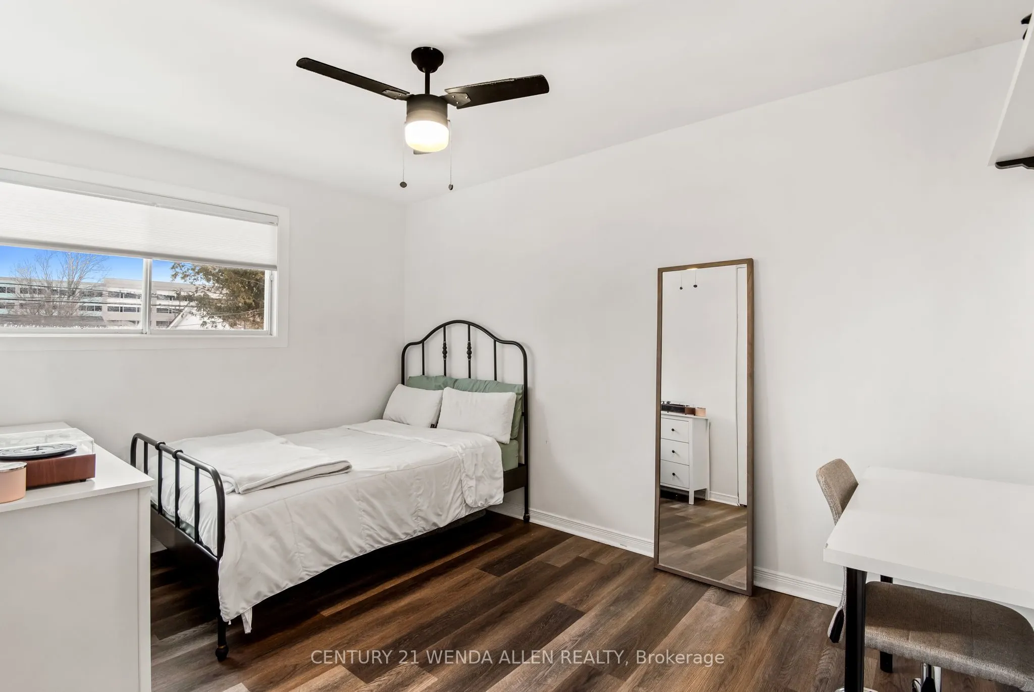 1350 Tatra Drive