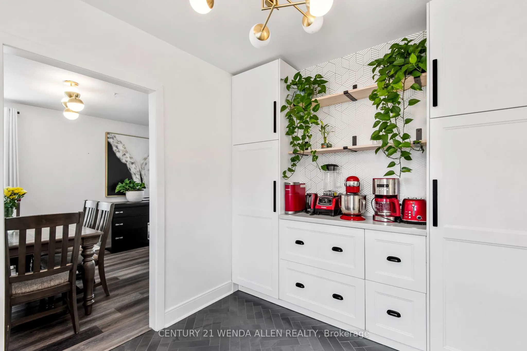 1350 Tatra Drive