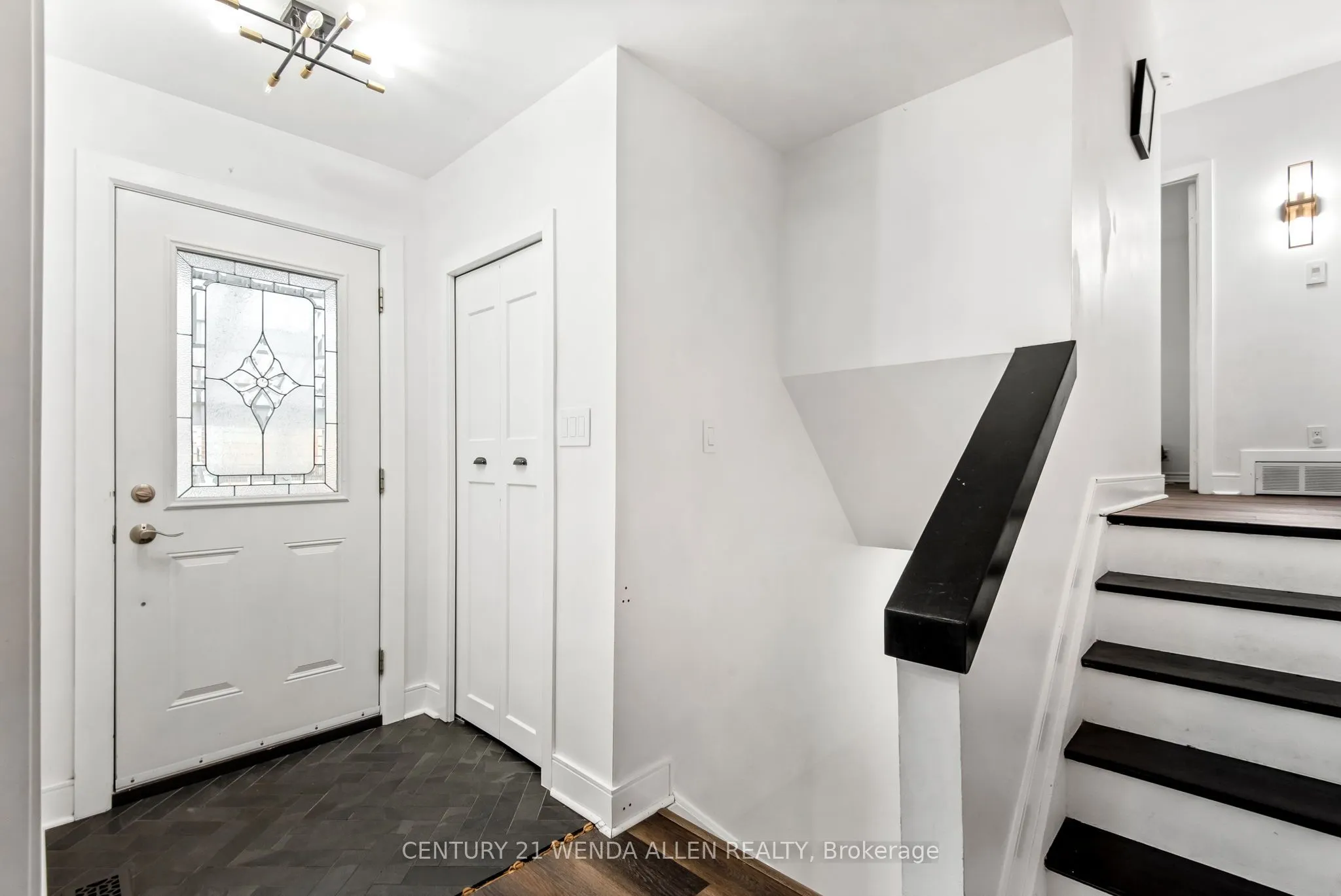 1350 Tatra Drive