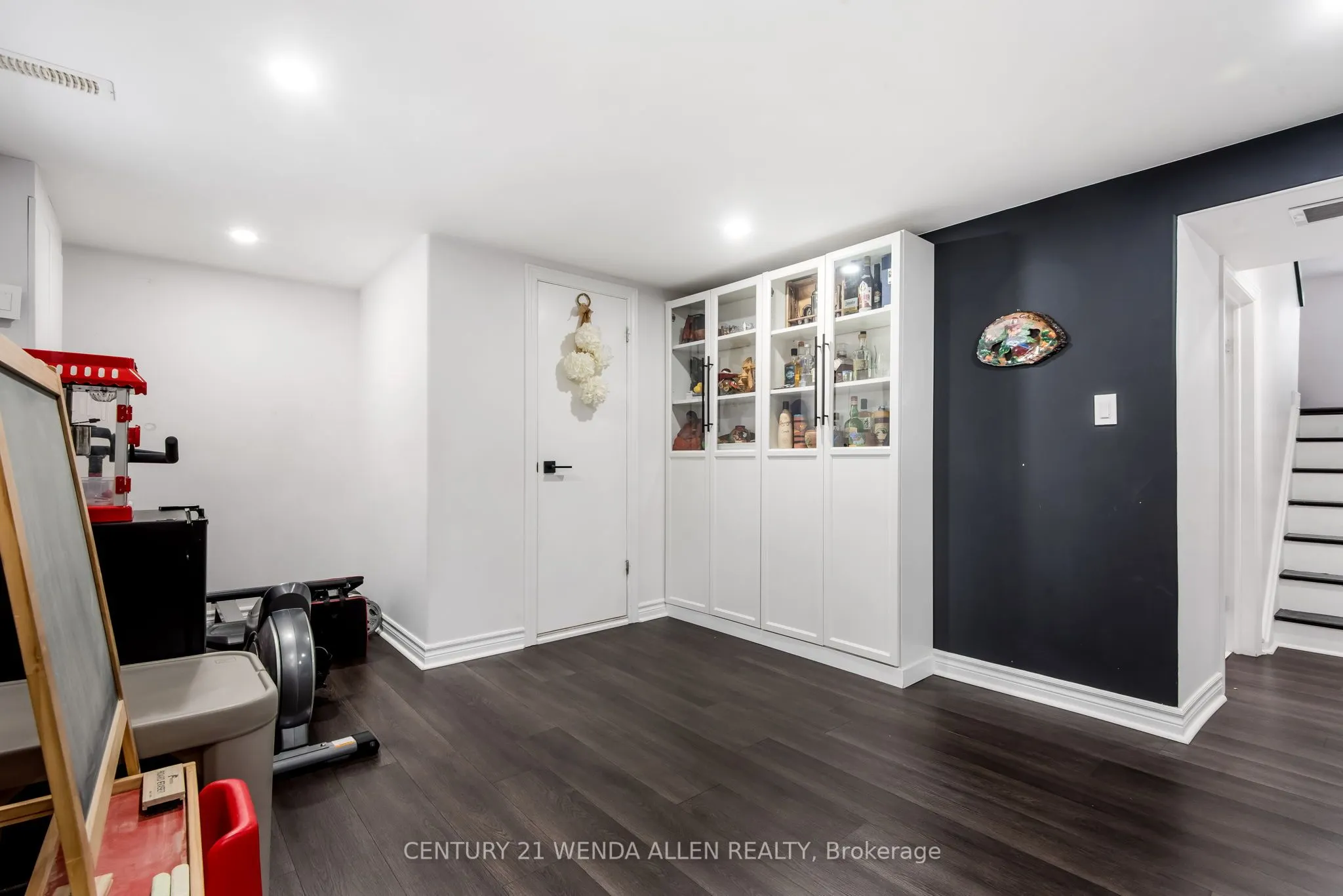1350 Tatra Drive
