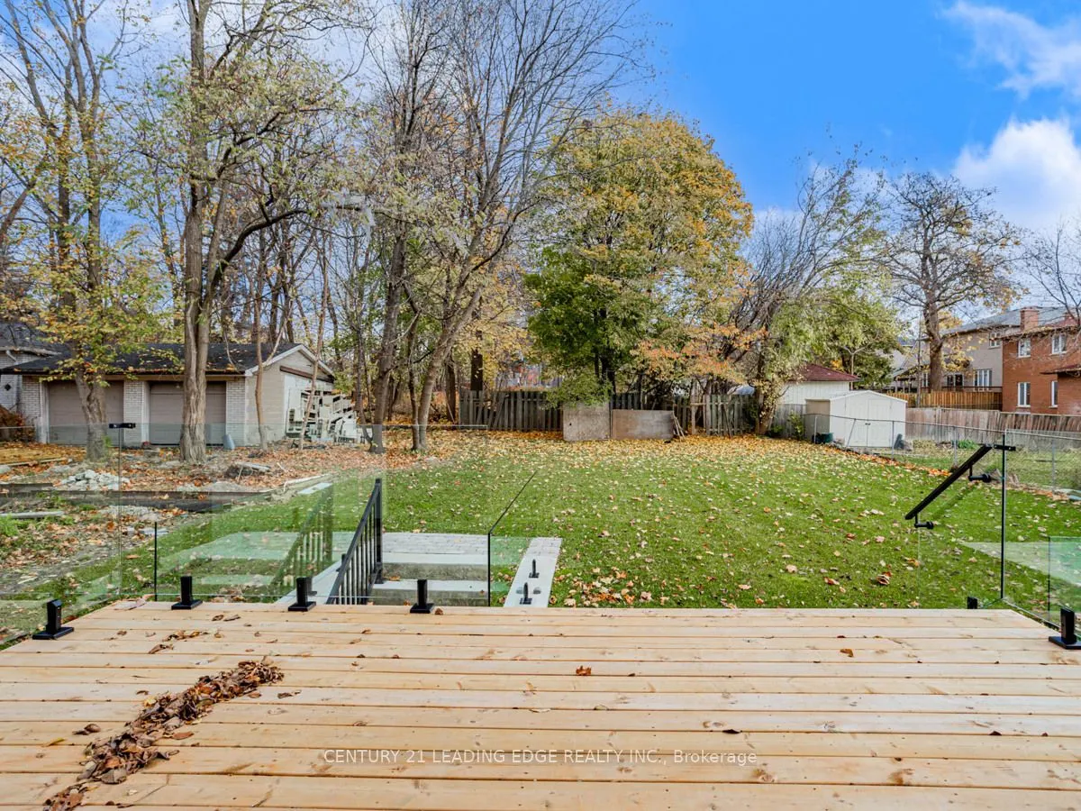 19 DONALDA Crescent