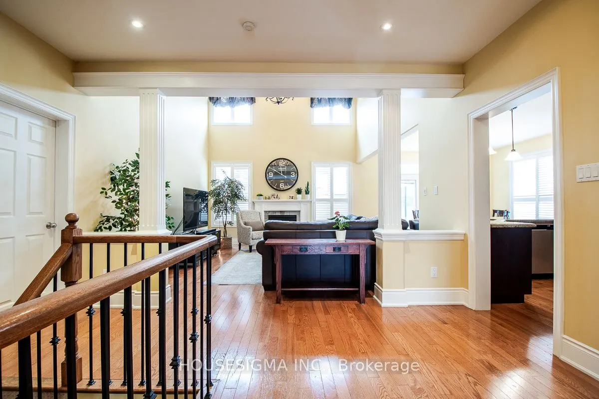 1044 Swiss Heights
