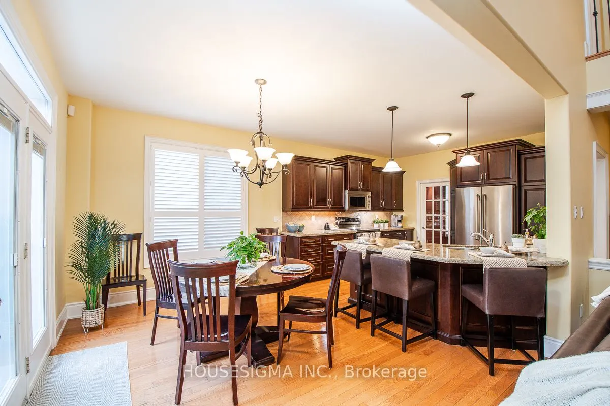 1044 Swiss Heights