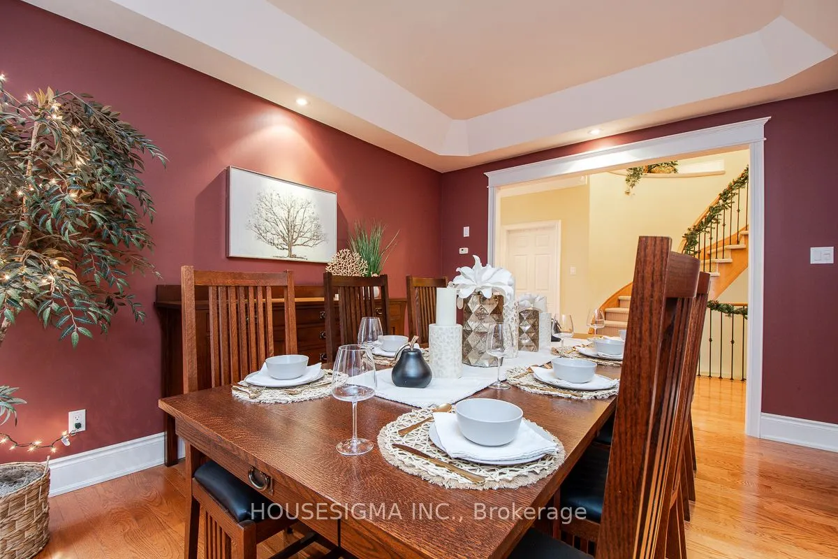 1044 Swiss Heights