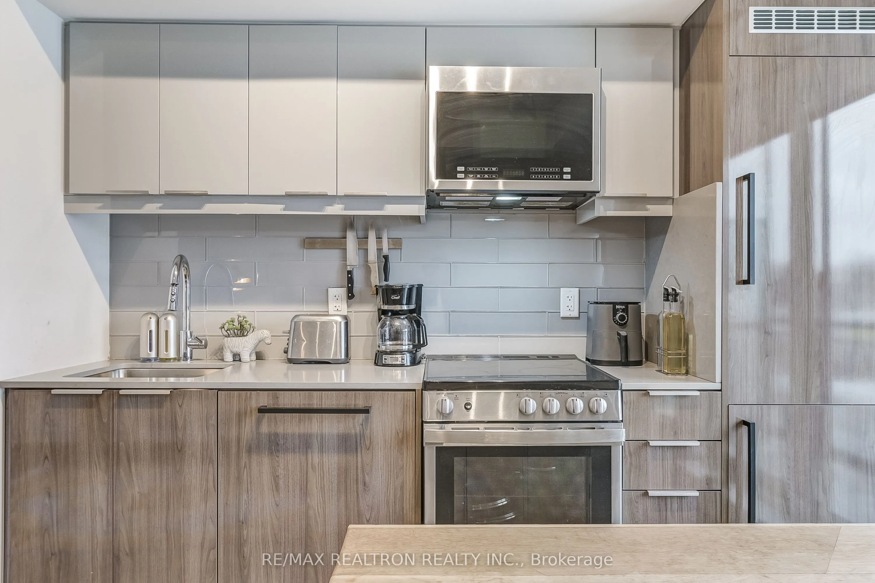 90 Glen Everest Road, #324