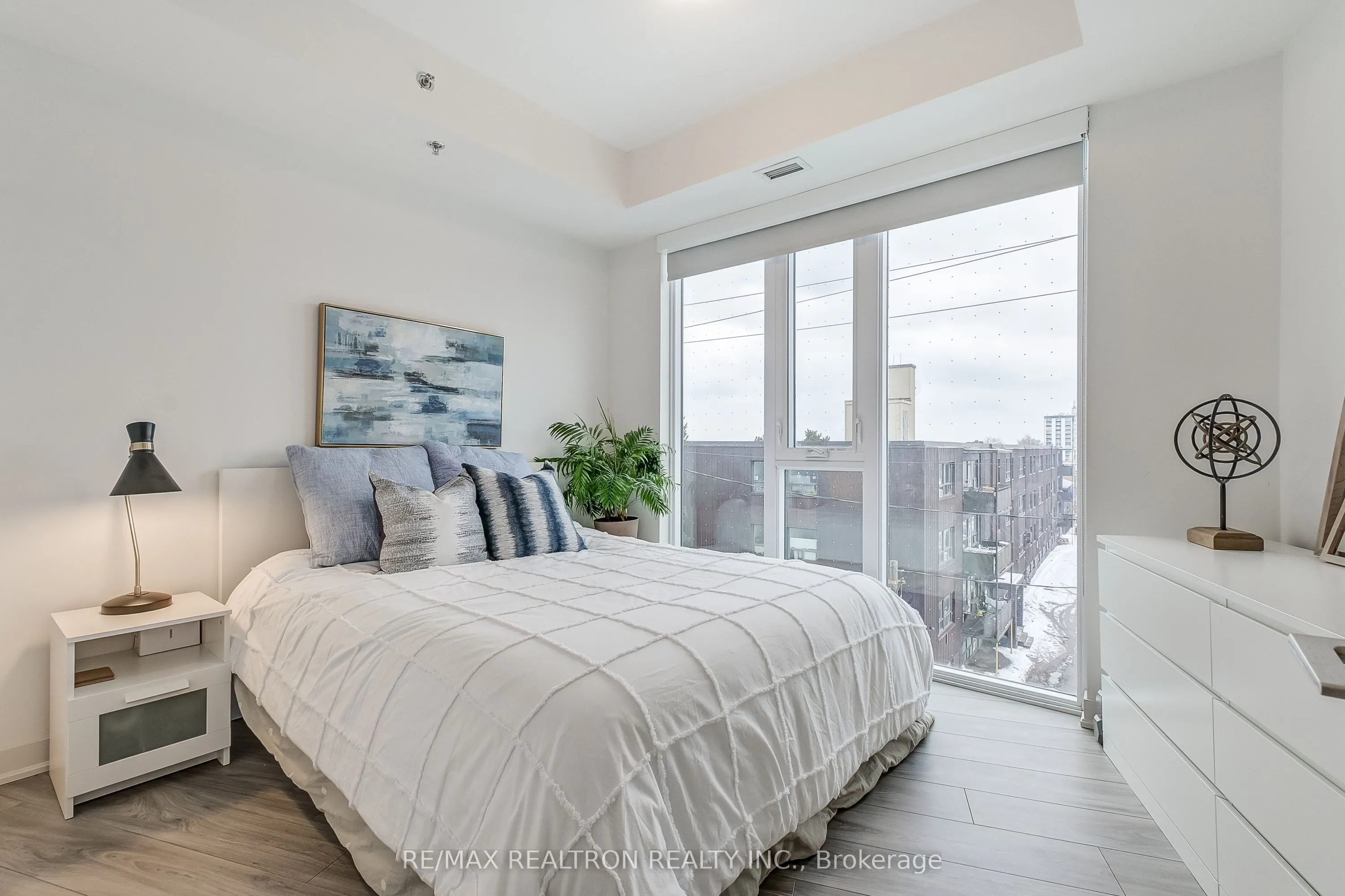 90 Glen Everest Road, #324