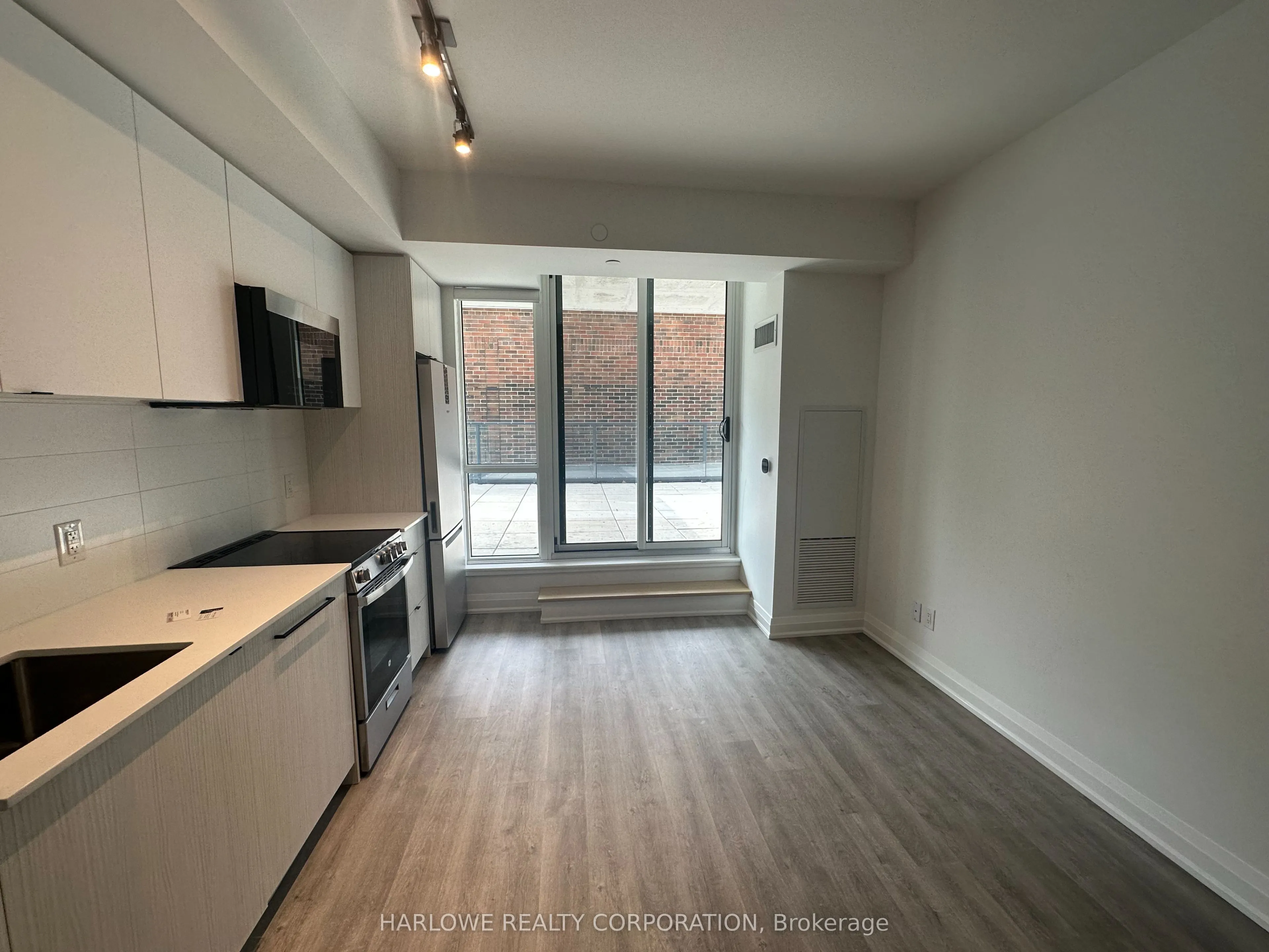 2369 Danforth Avenue, #219