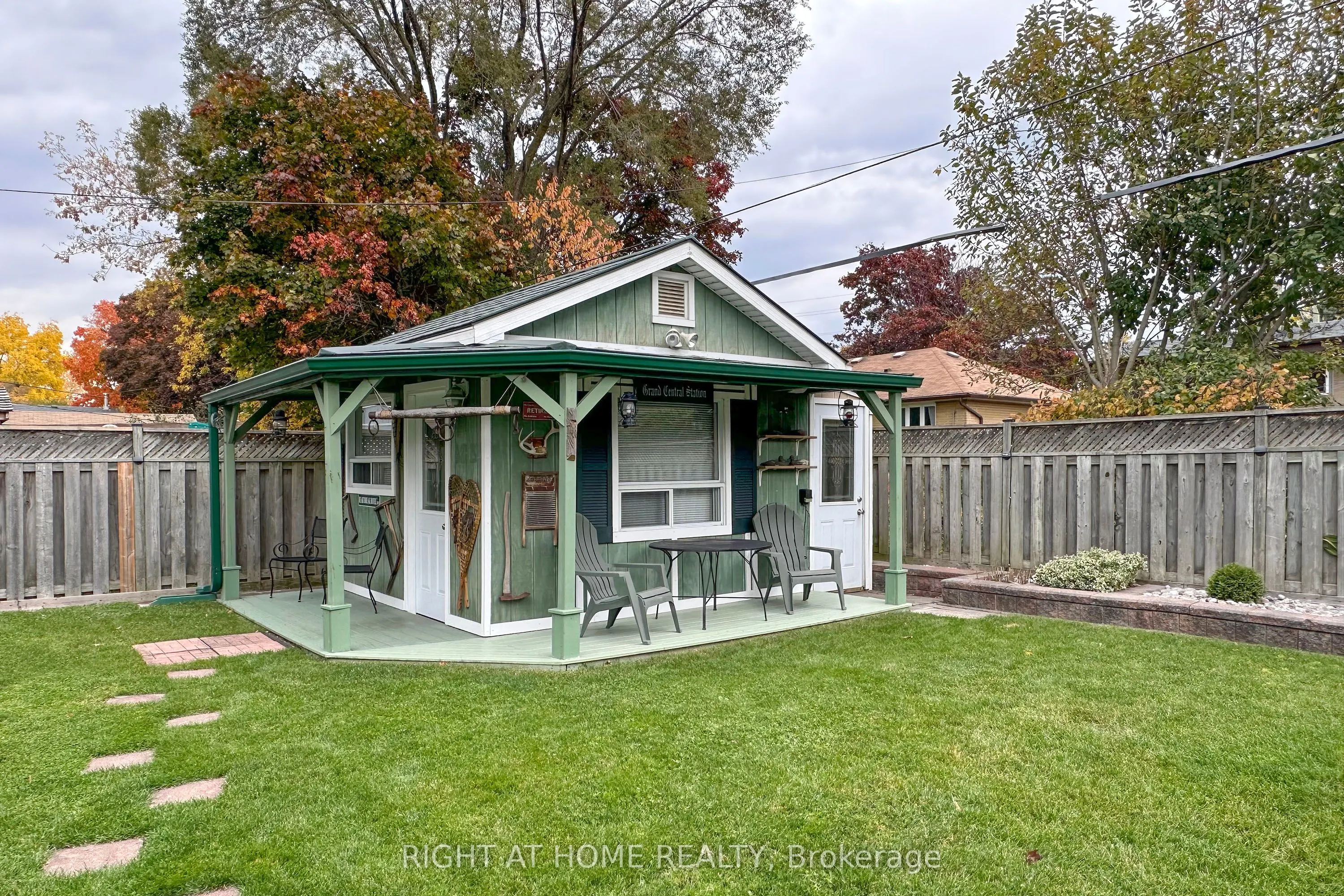 923 Bayview Avenue