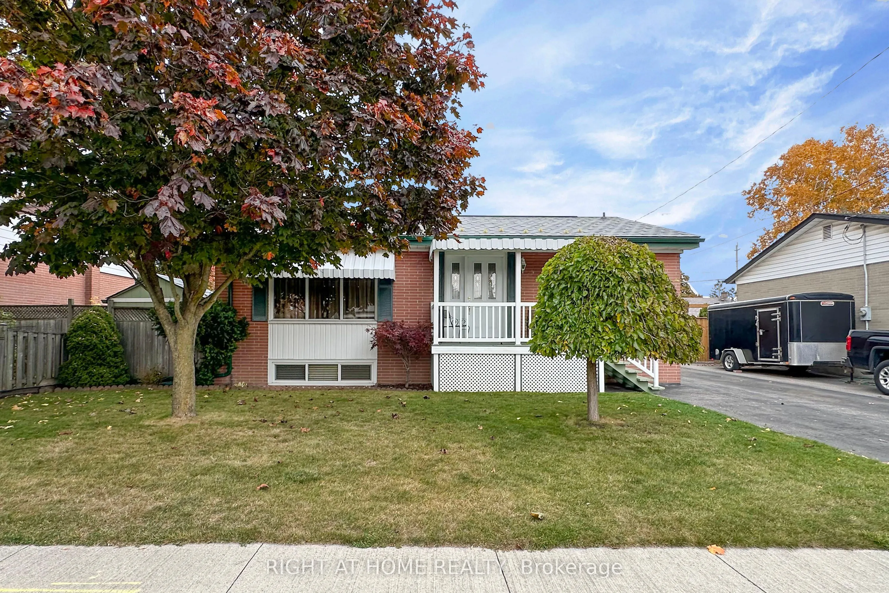 923 Bayview Avenue
