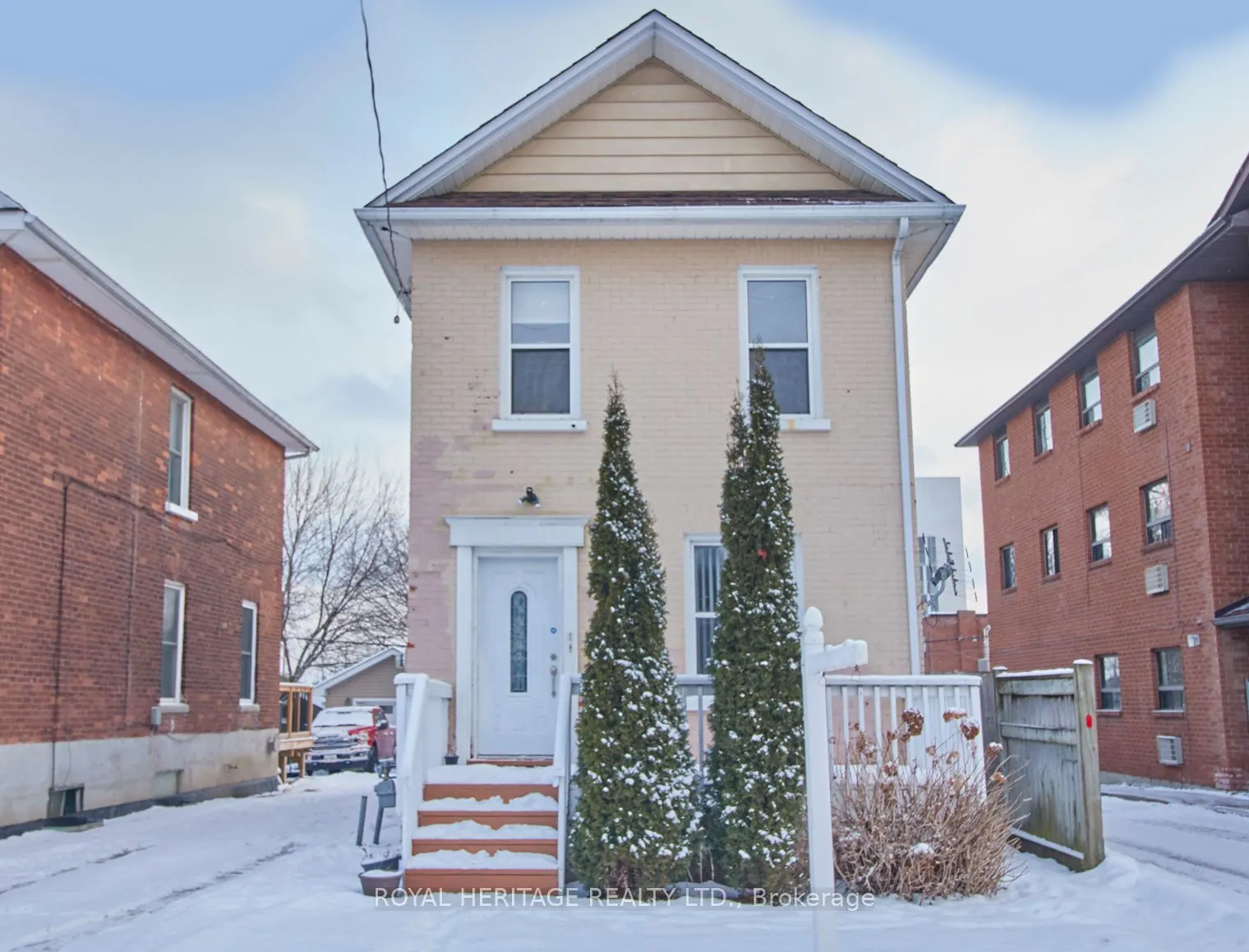 161 Colborne Street E