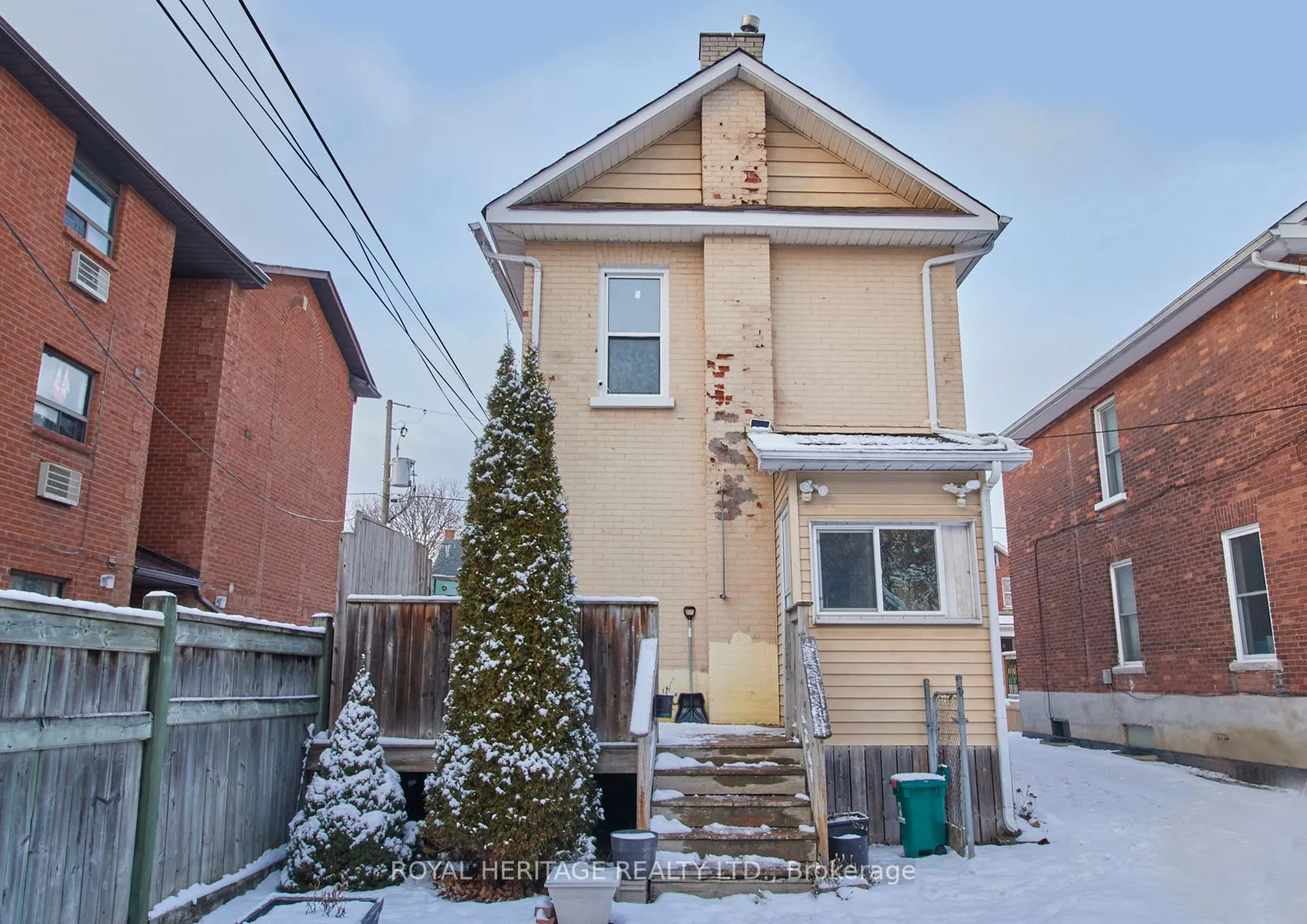 161 Colborne Street E