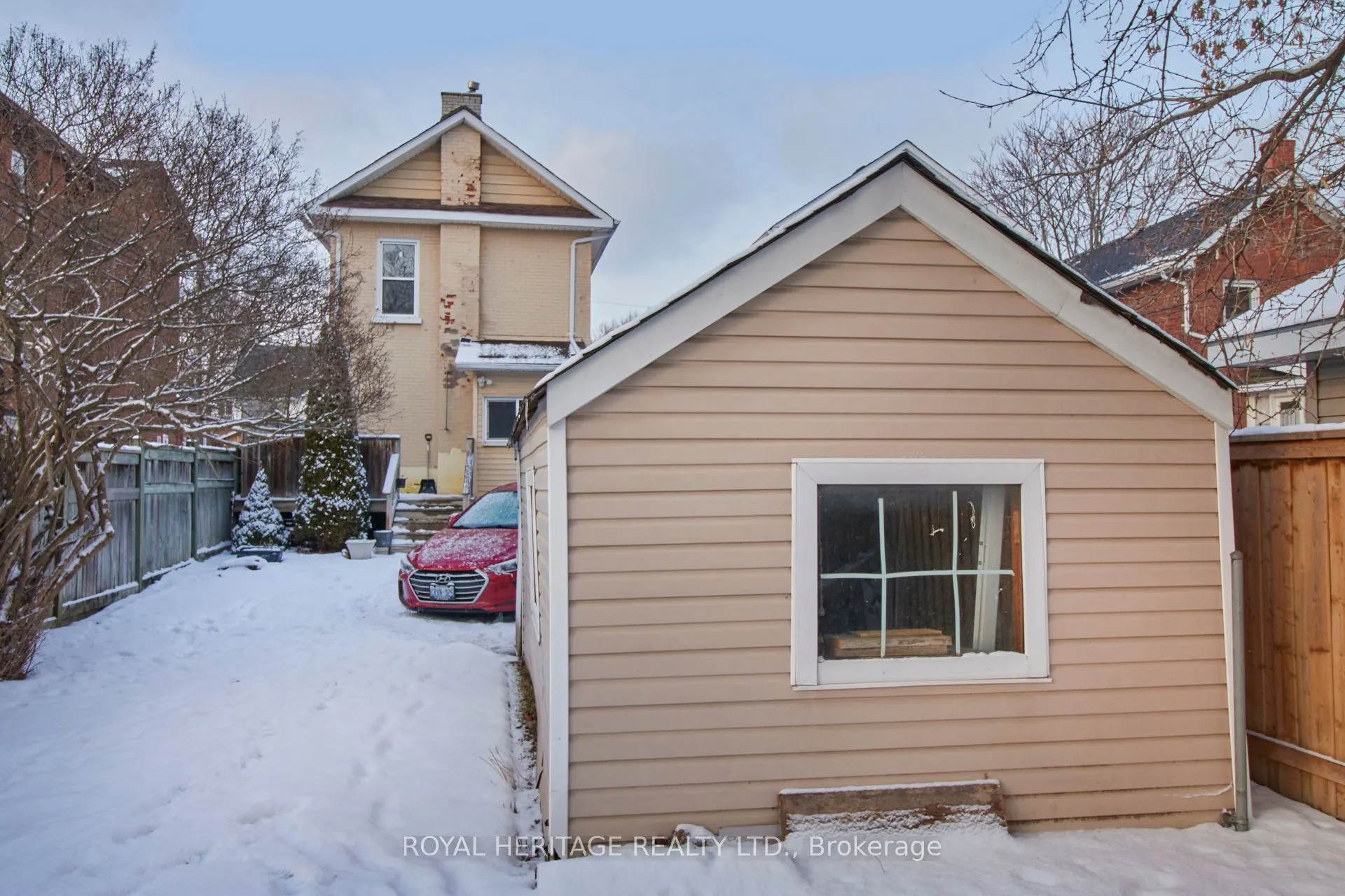 161 Colborne Street E