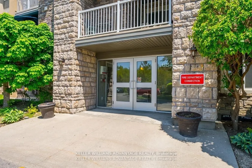 684 Warden Avenue #305