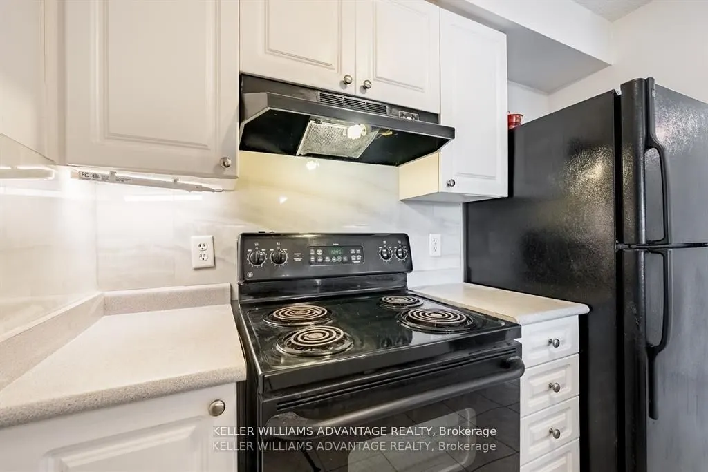684 Warden Avenue #305