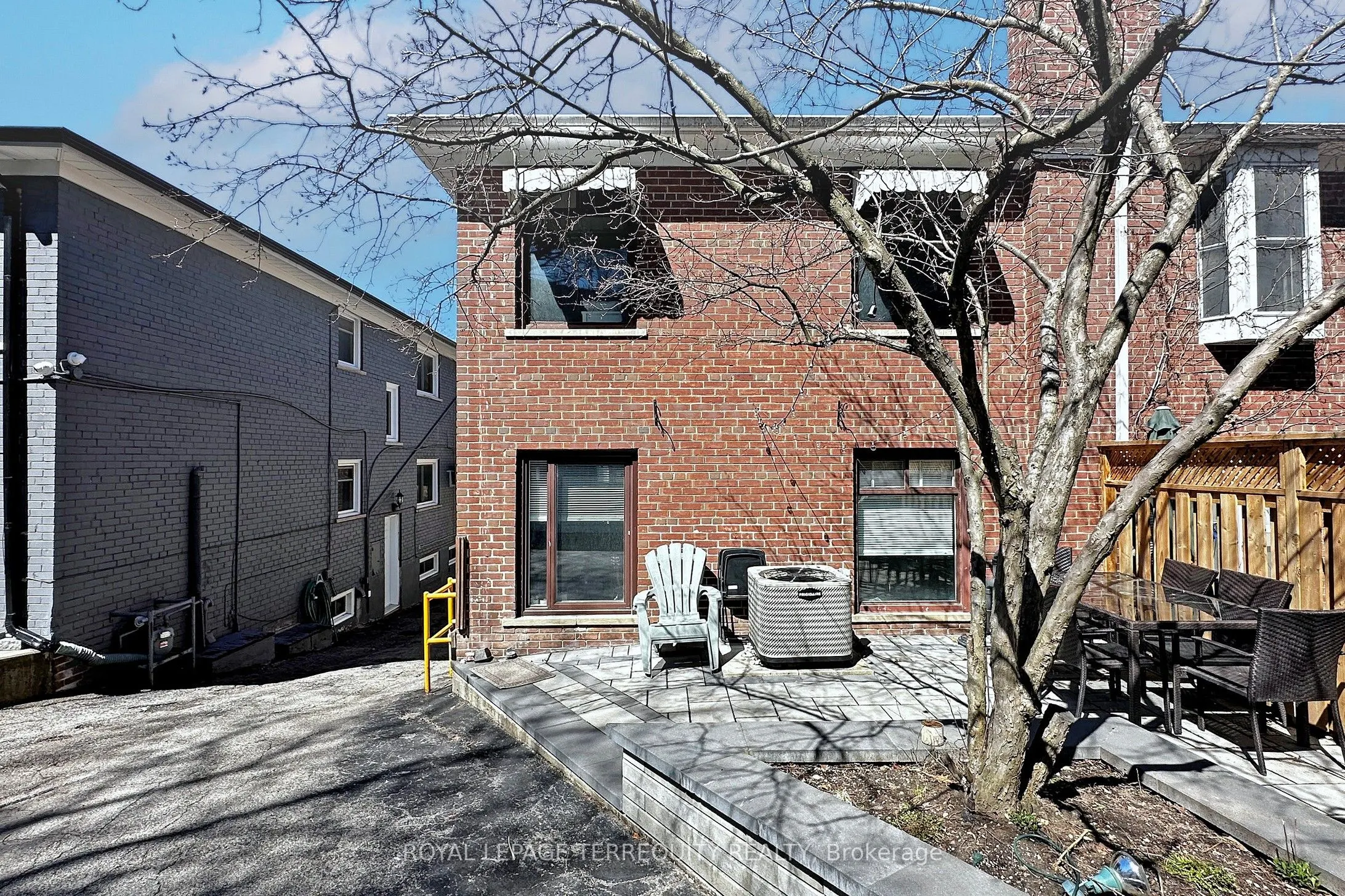 29 Love Crescent
