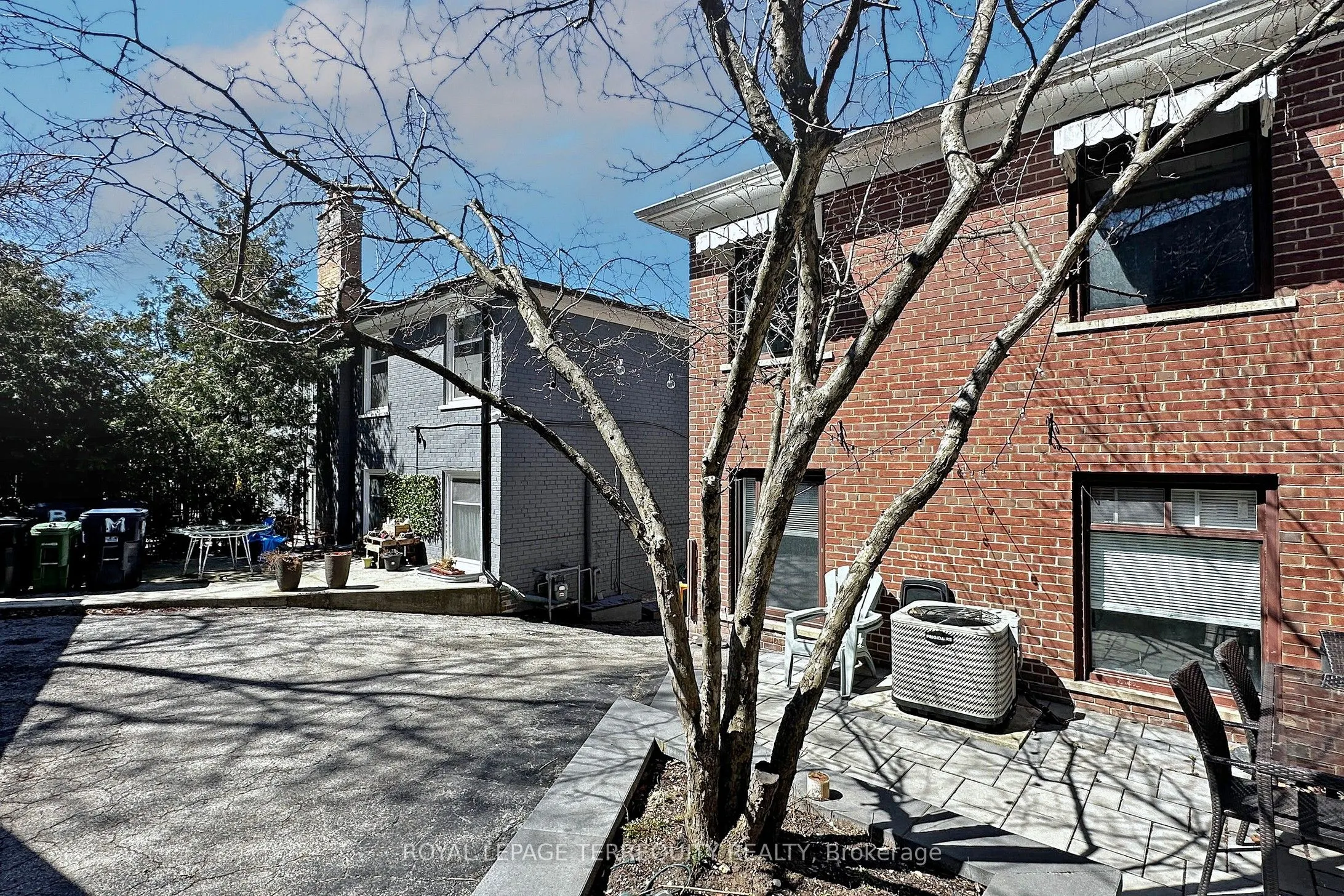 29 Love Crescent