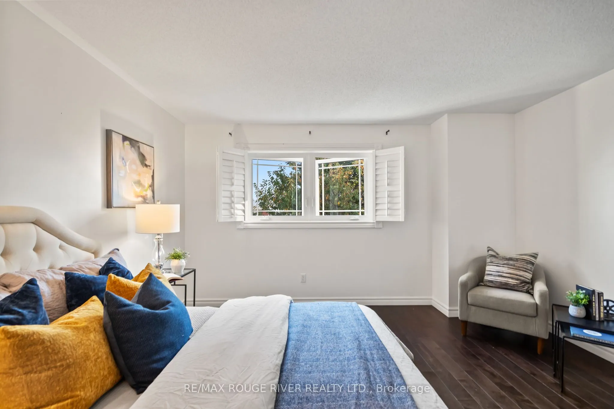 31 Kerrison Drive W