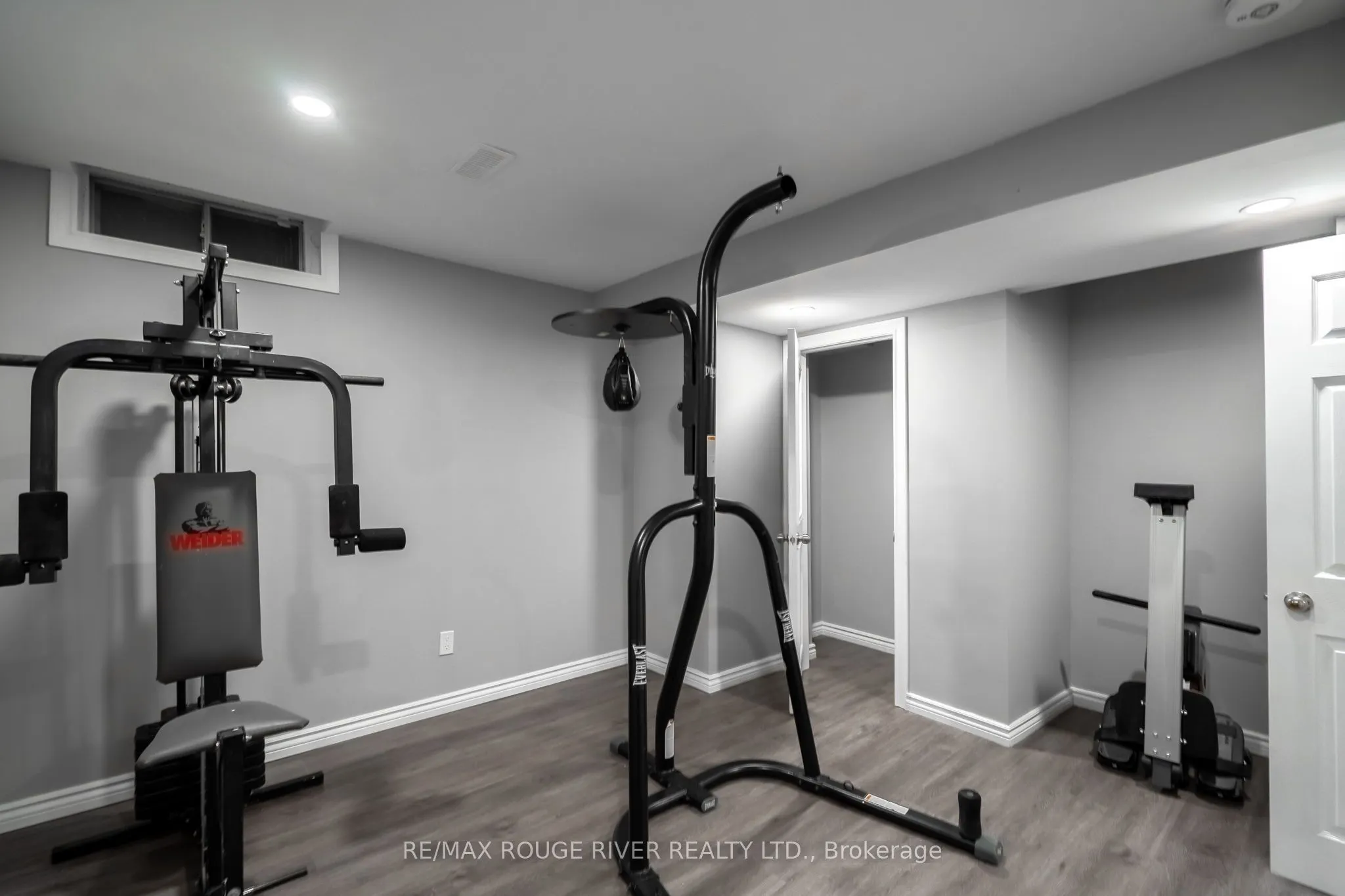 31 Kerrison Drive W