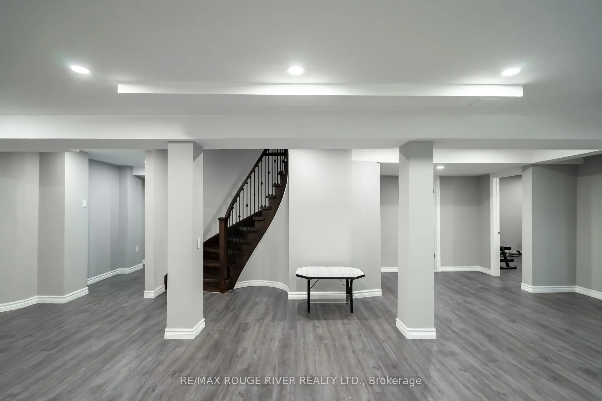 31 Kerrison Drive W
