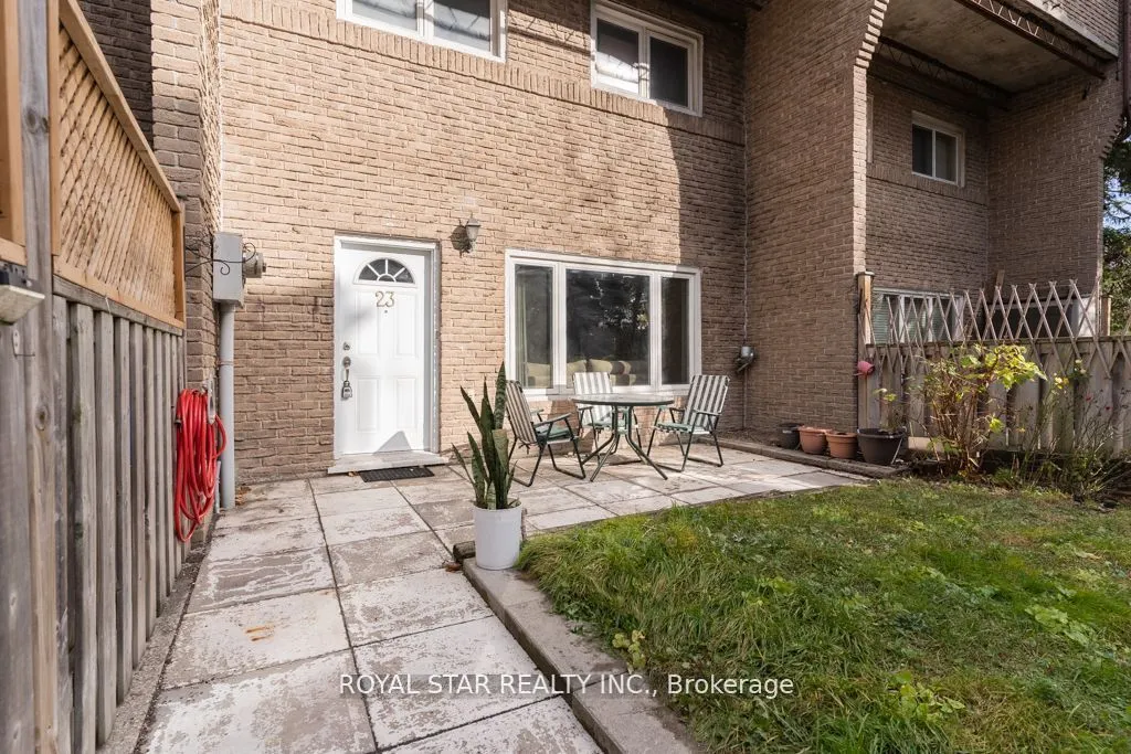 91 Muir Drive, #23