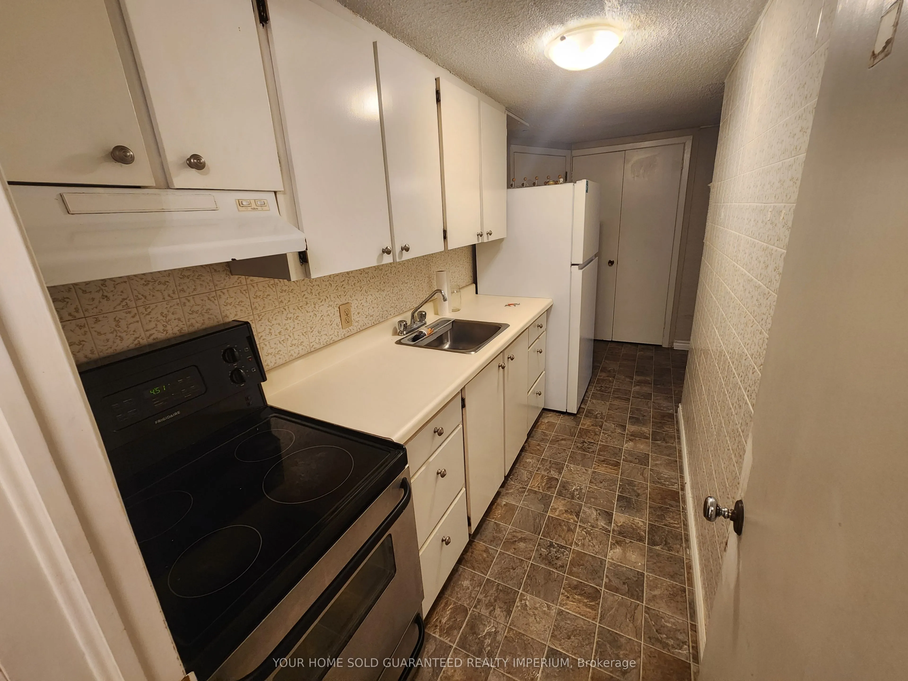 2906 Highway 2 Street, #6