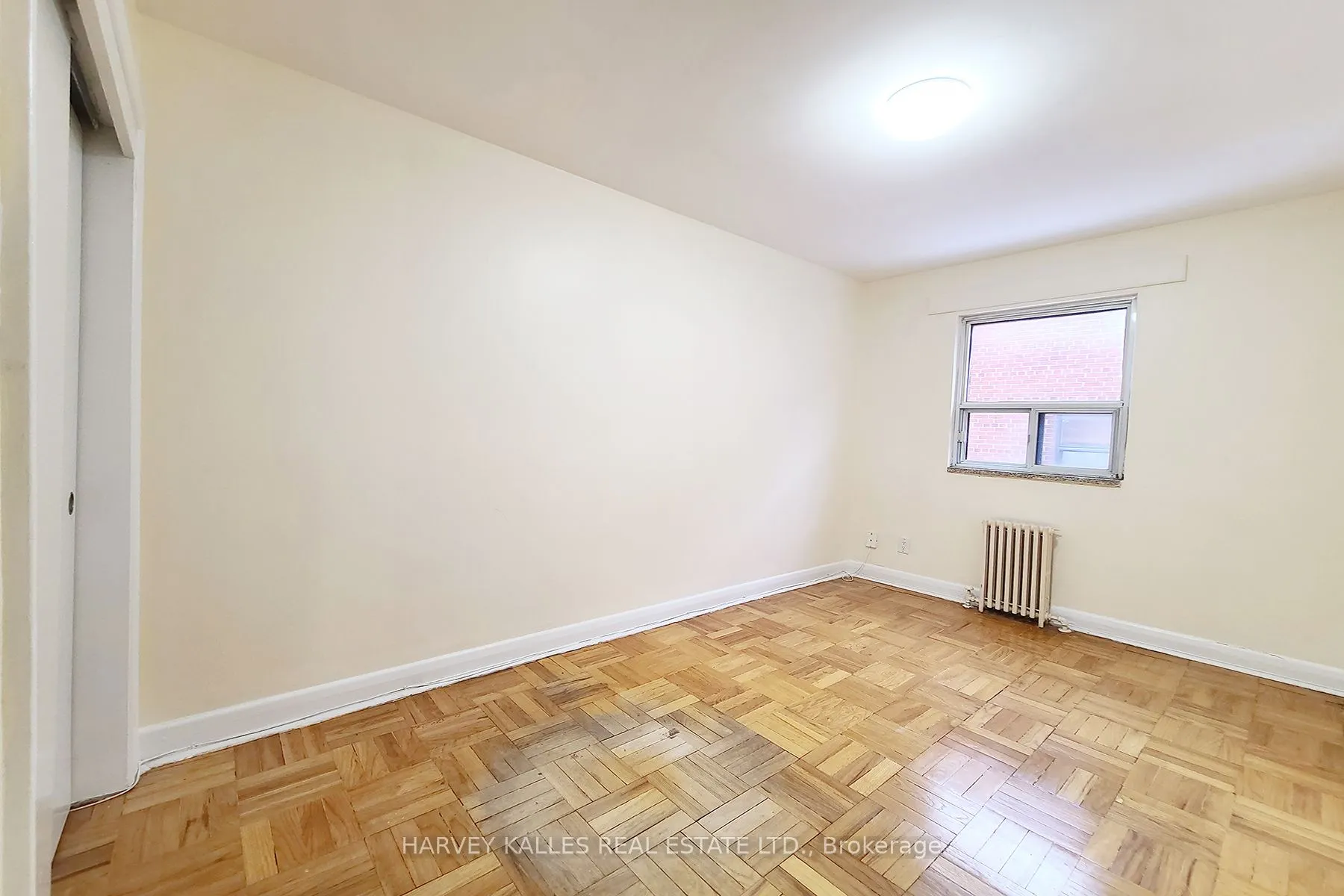 650 Dawes Road, #202