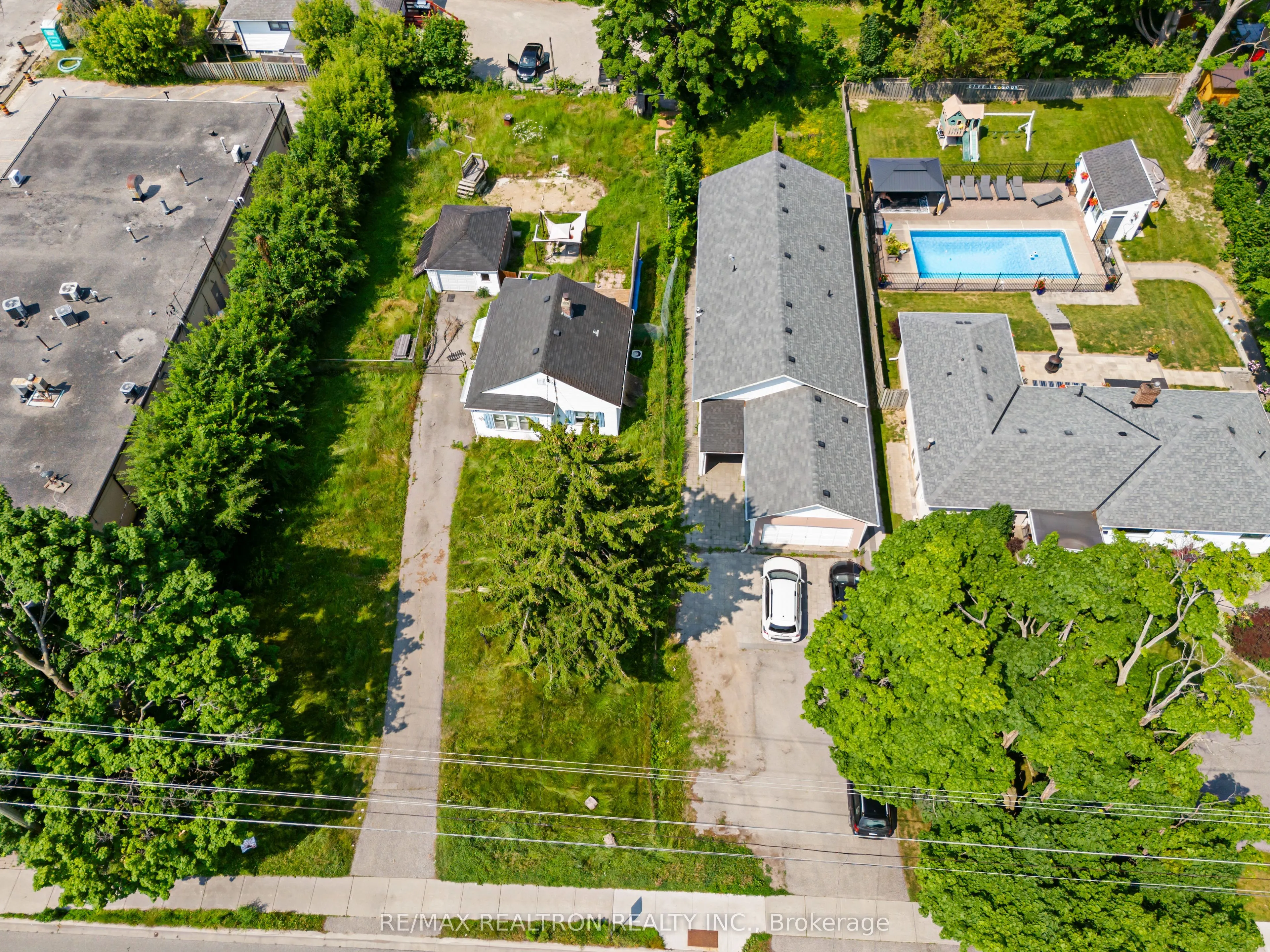 780 Liverpool Road