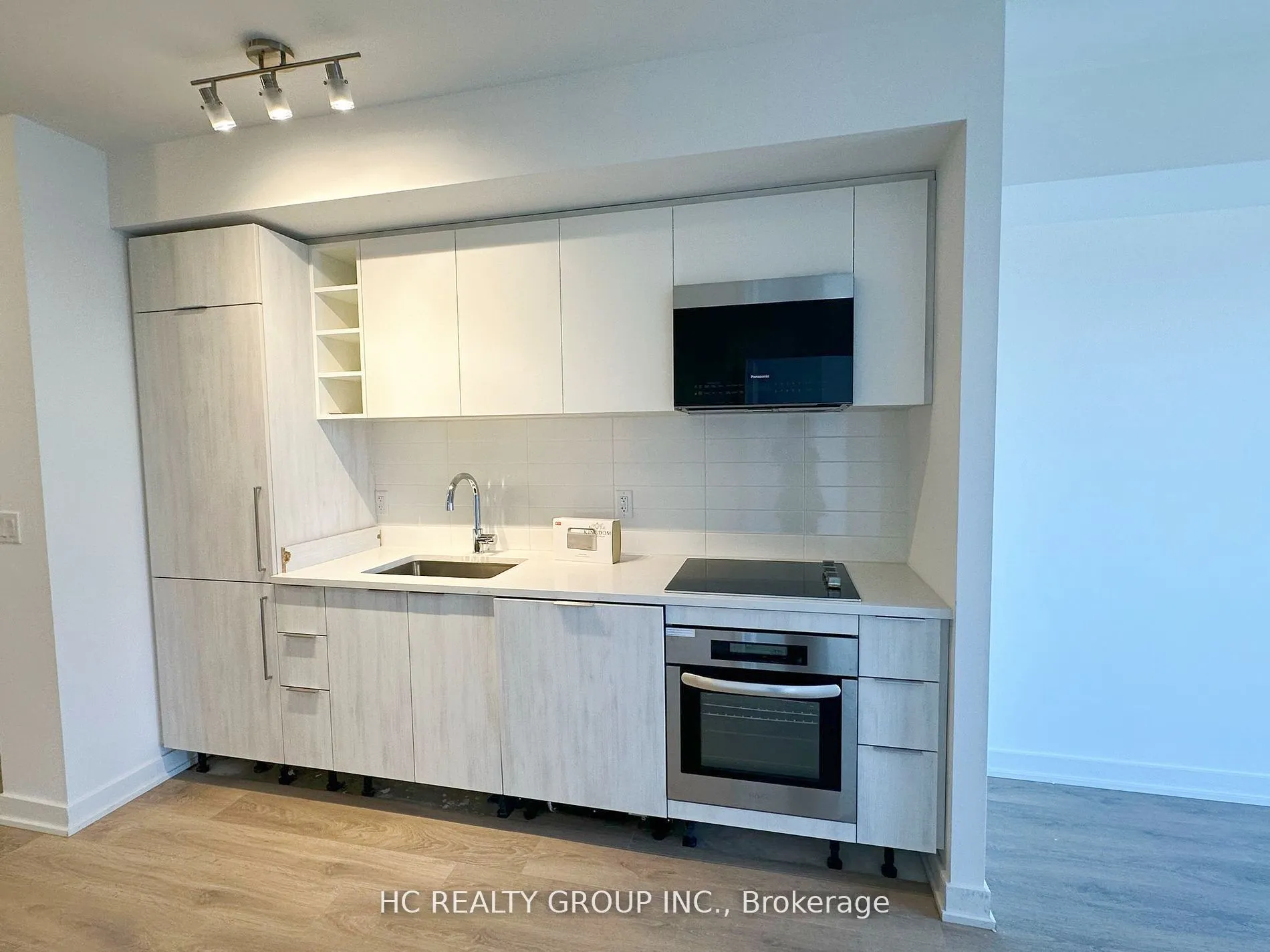 2031 Kennedy Road, #920